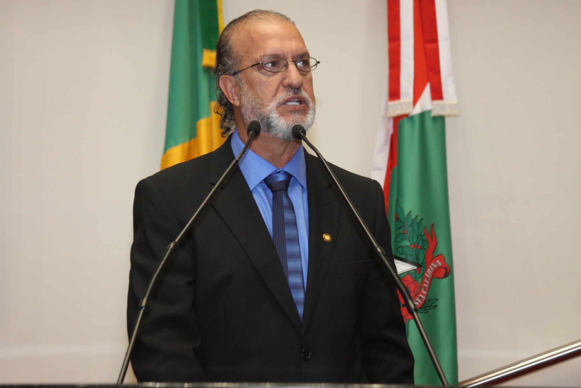 Dos Gabinetes – Deputado Nilson Gonçalves envia ao Plenário requerimentos à Ordem do Dia