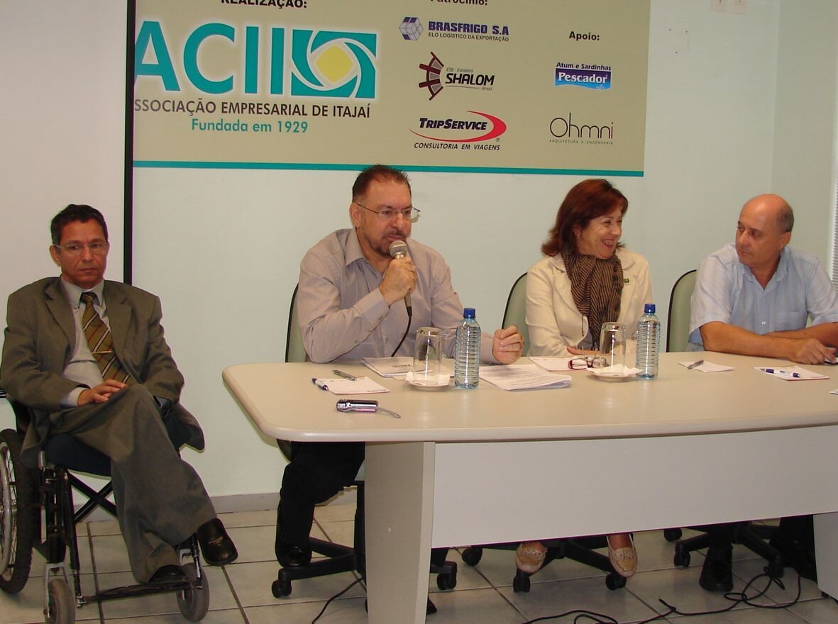 Dos Gabinetes- Morastoni participa da abertura do workshop sobre Responsabilidade Social promovido p