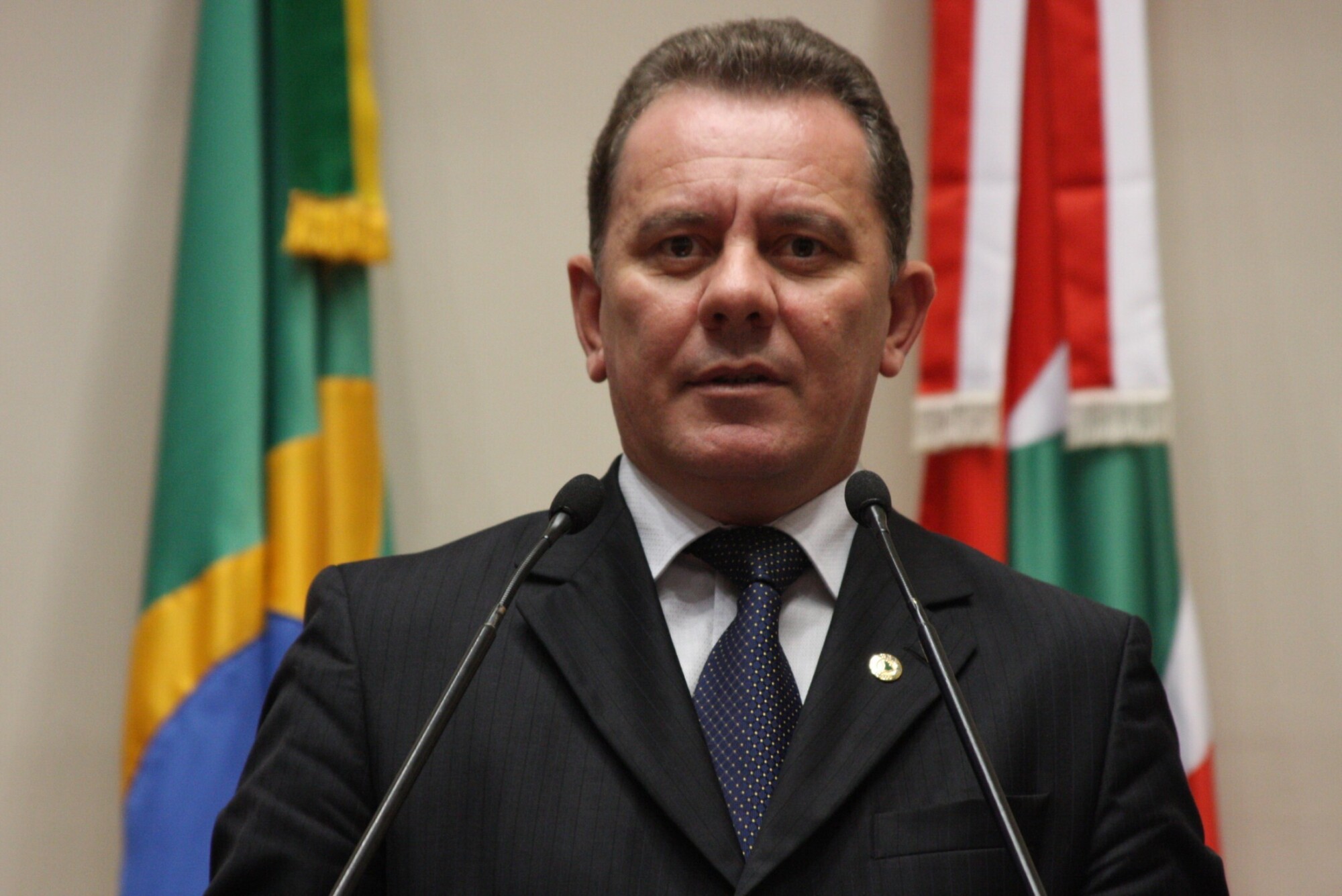 Dos Gabinetes- Reforma política será o centro dos debates do encontro  da Unale, próxima semana na c