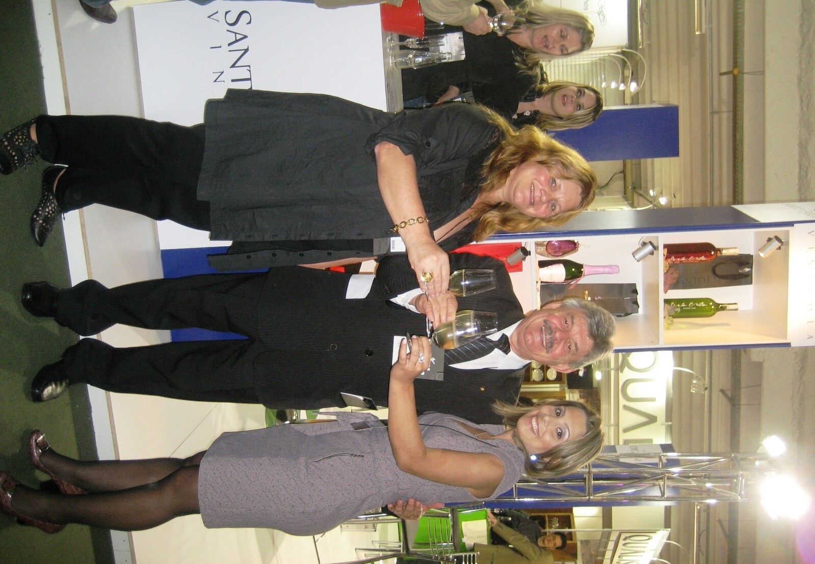 Dos Gabinetes – Vinhos catarinenses fazem sucesso na Expovinis 2011 em São Paulo