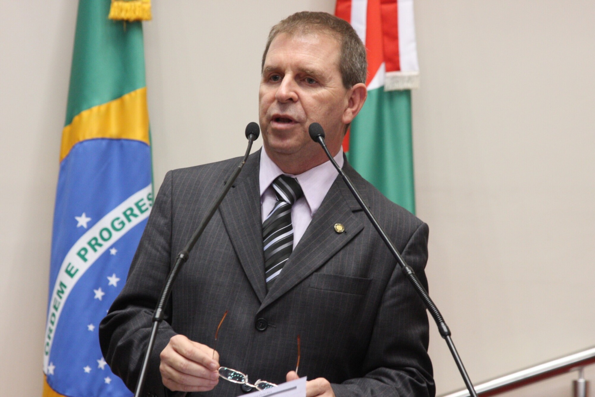 Dos Gabinetes – Eskudlark defende quadro efetivo de psicólogos na SSP  para apoio policial