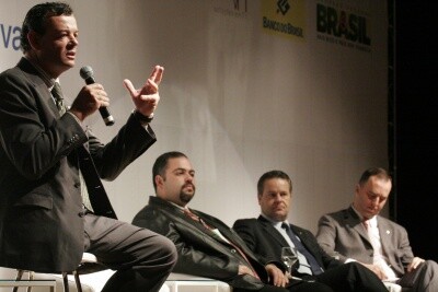 Palestra com Lars Grael reúne 400 pessoas