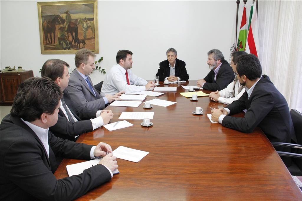 Dos Gabinetes – Padre Pedro apresenta projeto a presidente do Tribunal de Contas