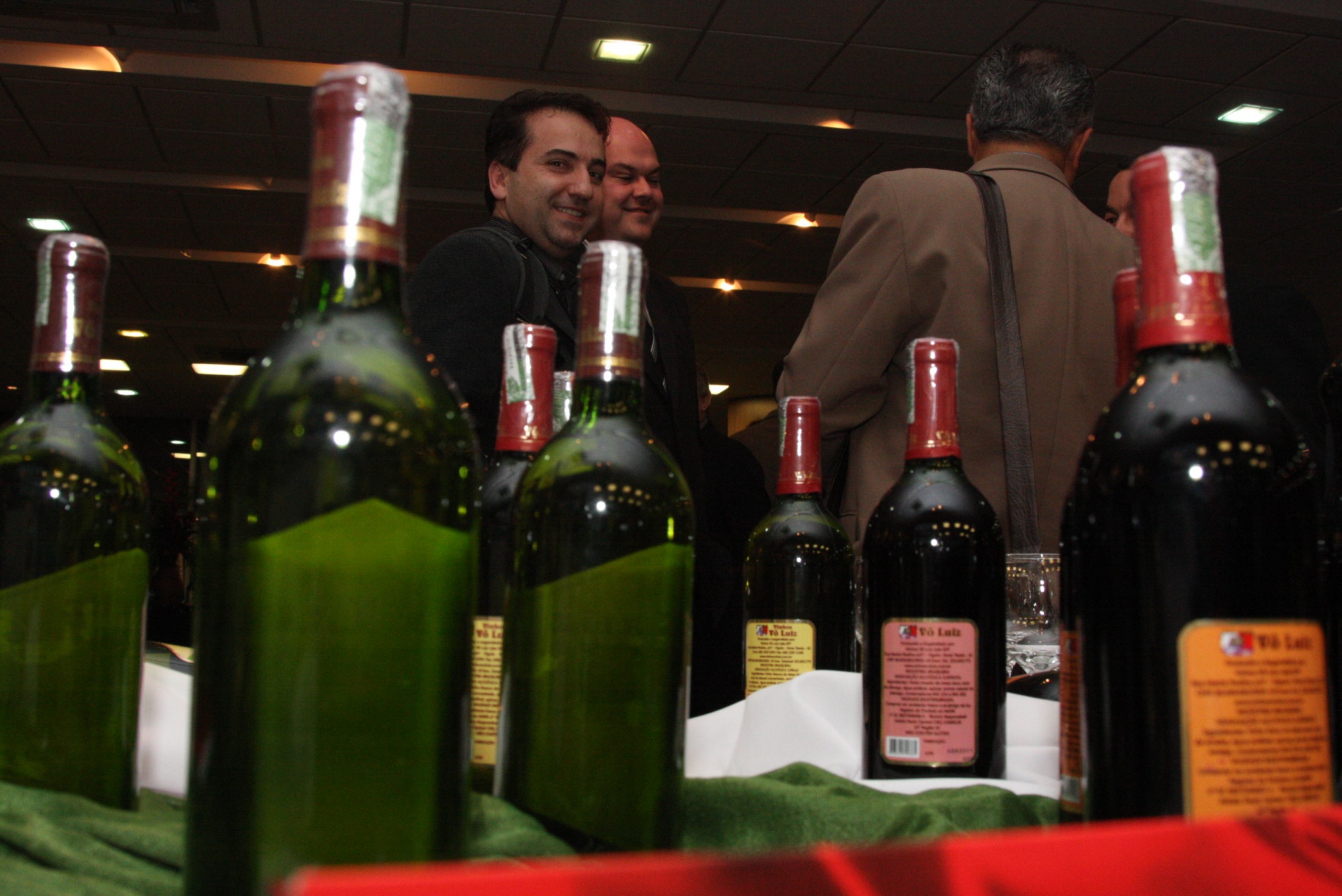 Assembleia comemora Dia do Vinho com ato solene