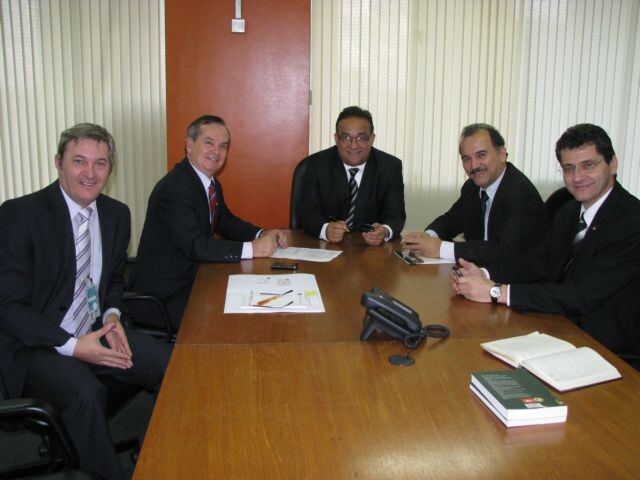 Dos Gabinetes – Jailson visita diretor do DNIT para saber o andamento dos projetos na BR-470