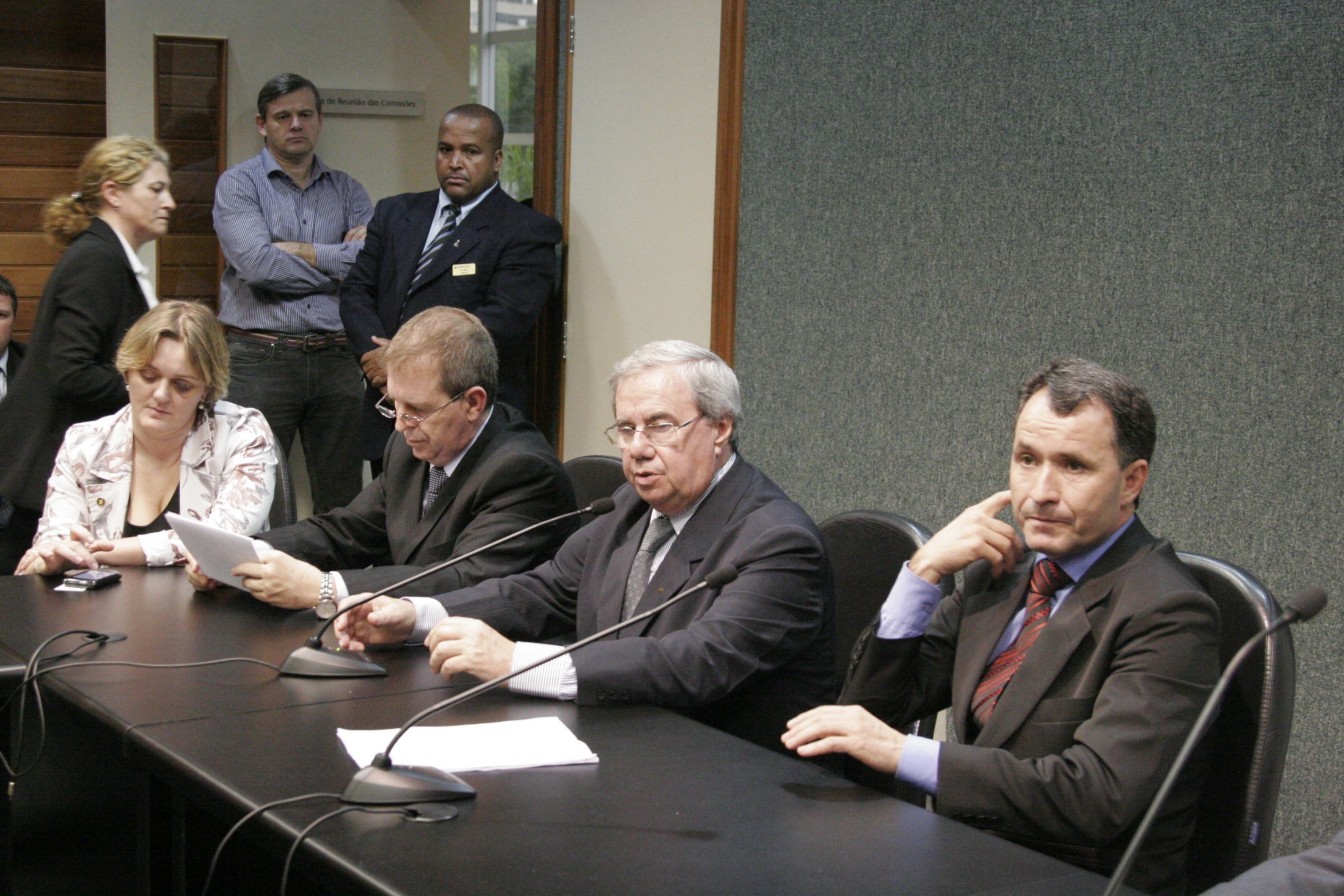 Frente Parlamentar de Transporte é instalada na Assembleia