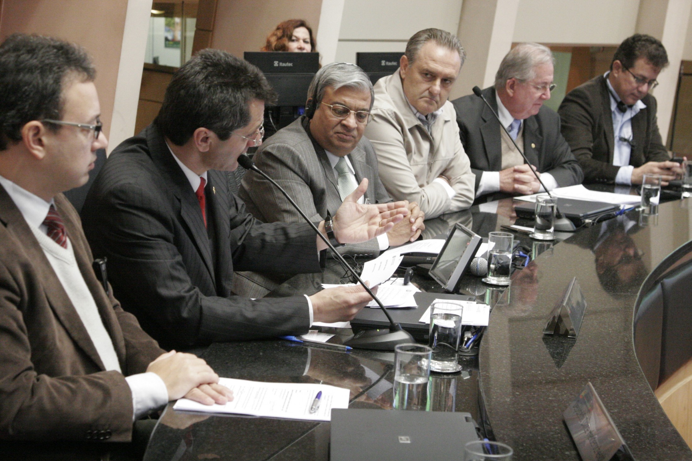 Seminário com Rajiv Mehrotra e Assinatura de protocolo com a UNISUL