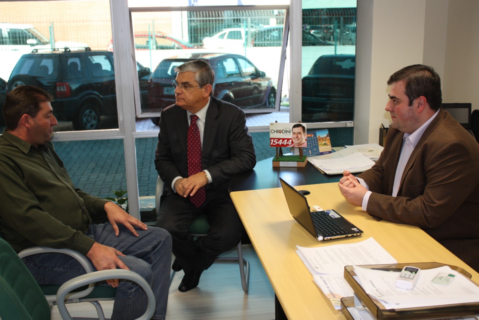Dos Gabinetes-Chiodini recebe vice-governador Eduardo Moreira e conversa com prefeitos do Oeste e No