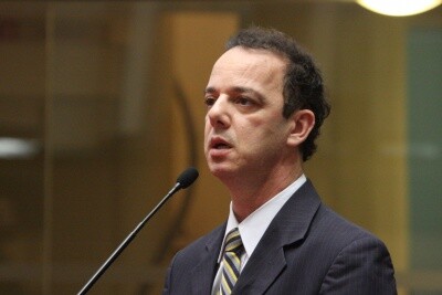 Frente Parlamentar de Prevenção e Combate às Drogas promove audiências publicas no estado