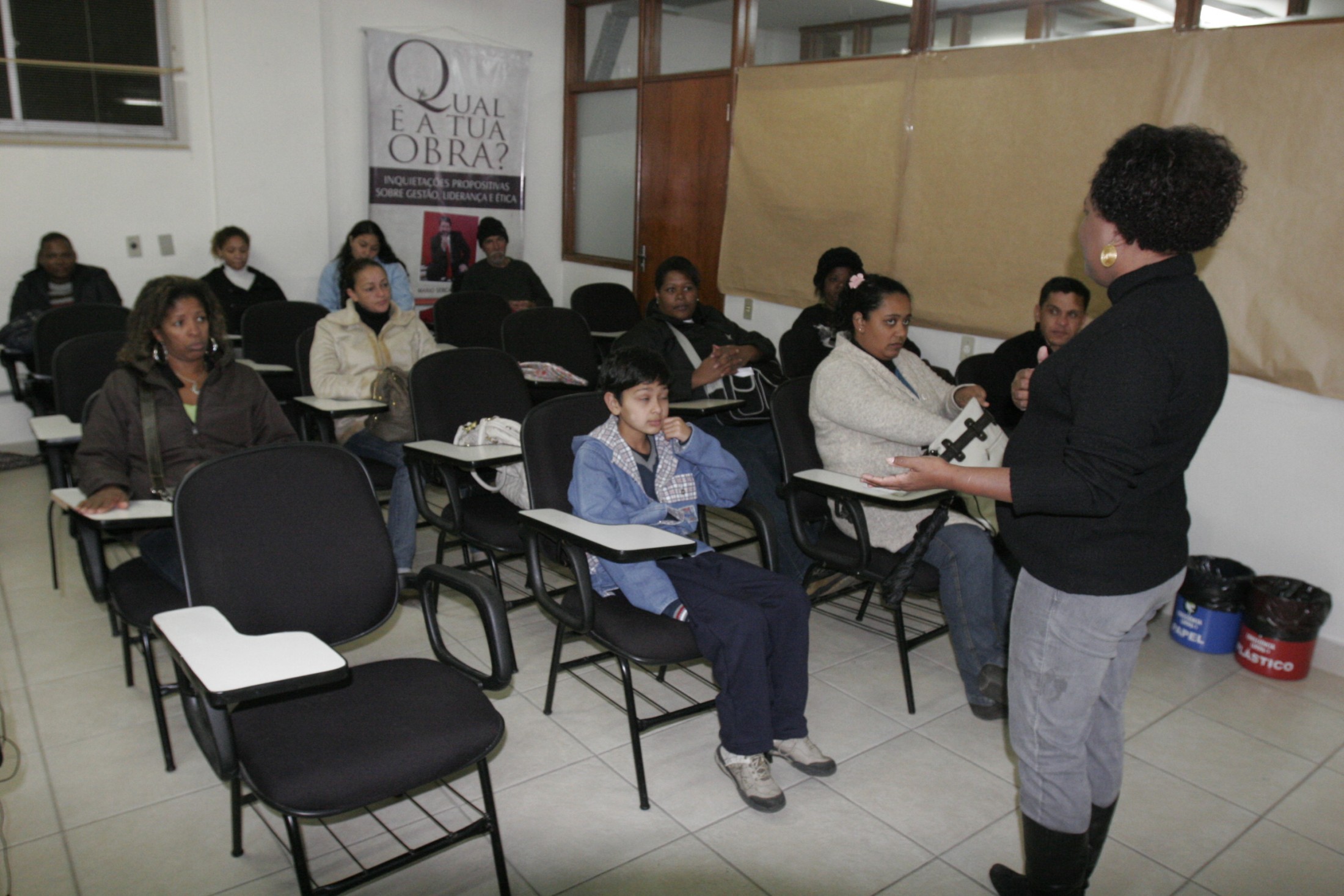Reunião com os pais dos jovens estagiários do PAB