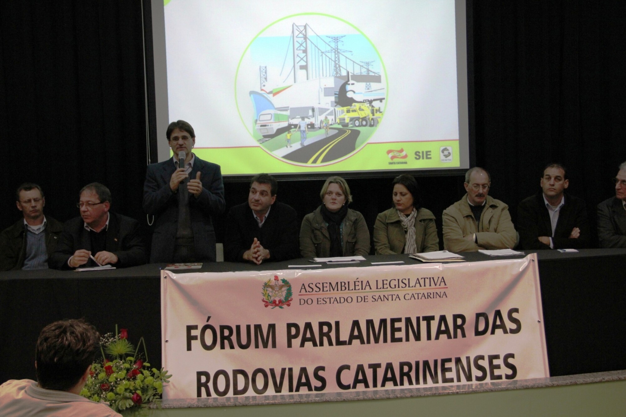 Deputado Neodi Saretta (PT) participa de debate sobre precariedade  das rodovias catarinenses