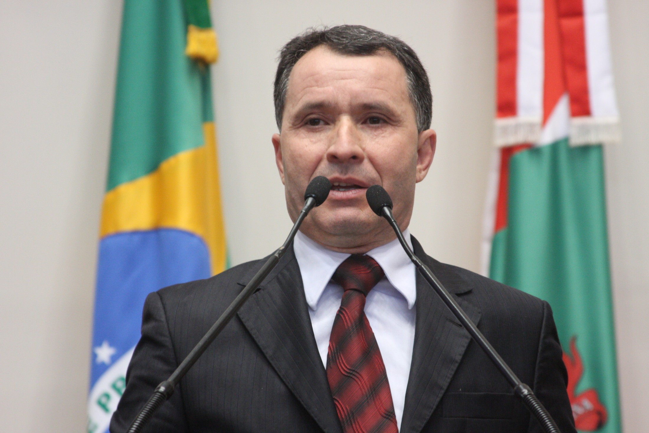 Deputado Elizeu Mattos (PMDB)