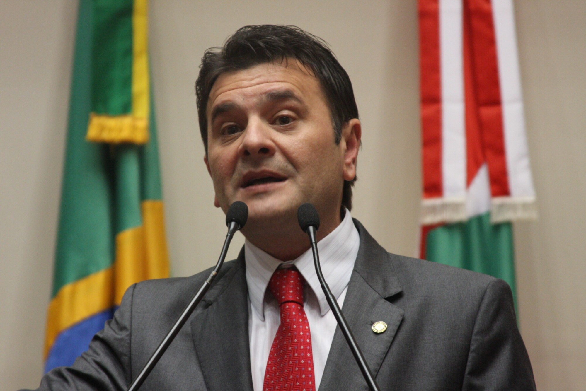 Dos Gabinetes – Projeto aprovado representa conquista do magistério