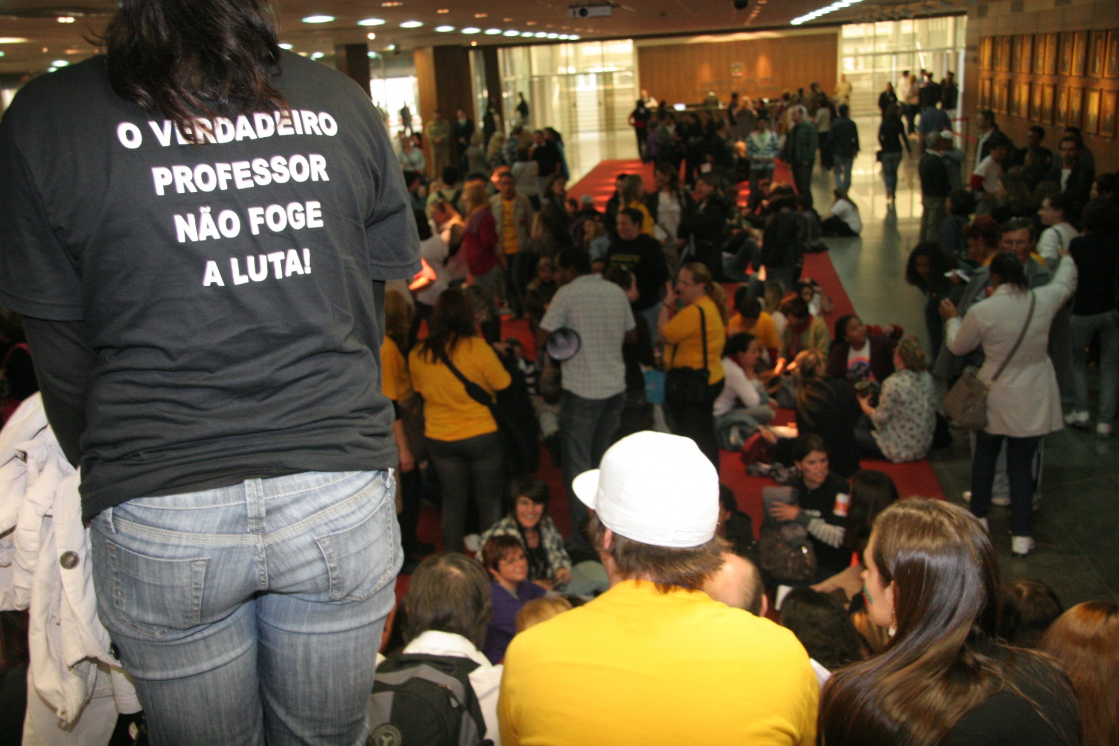 Manifestação dos Professores - Hall da ALESC