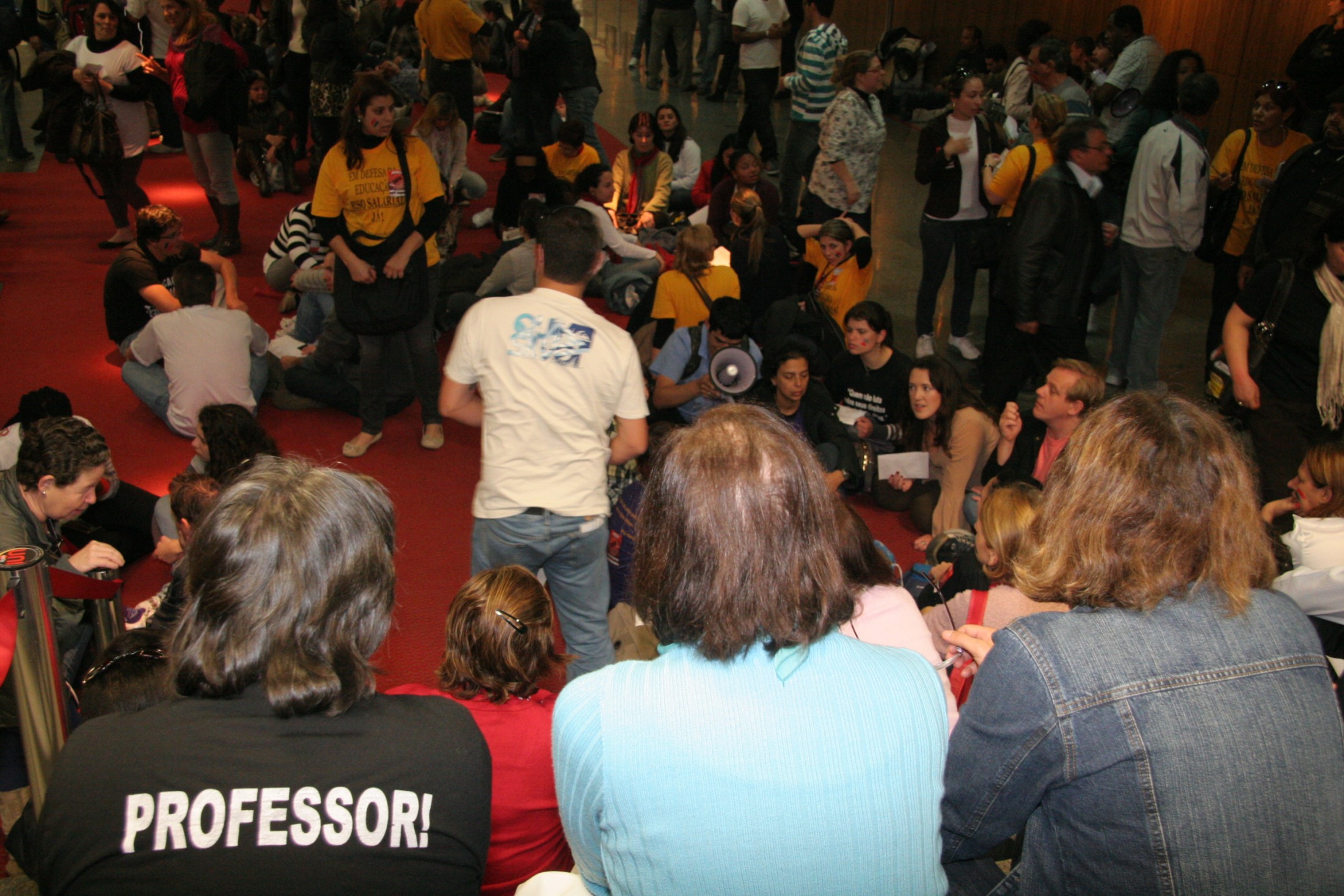 Manifestação dos Professores - Hall da ALESC