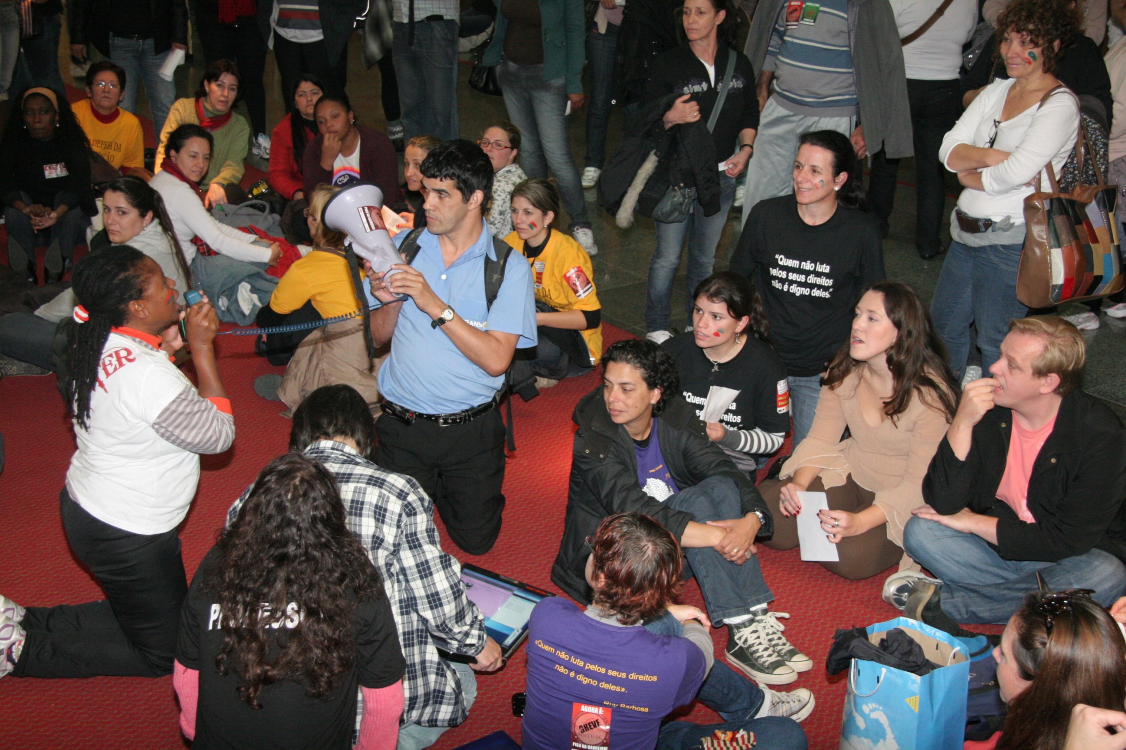 Manifestação dos Professores - Hall da ALESC