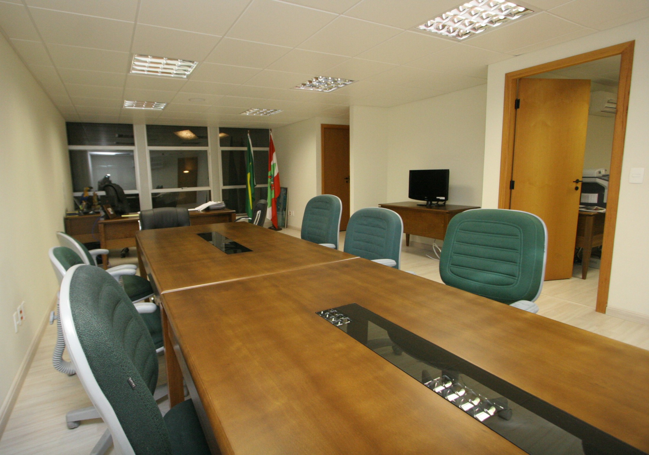 Deputados começam a ocupar novos gabinetes