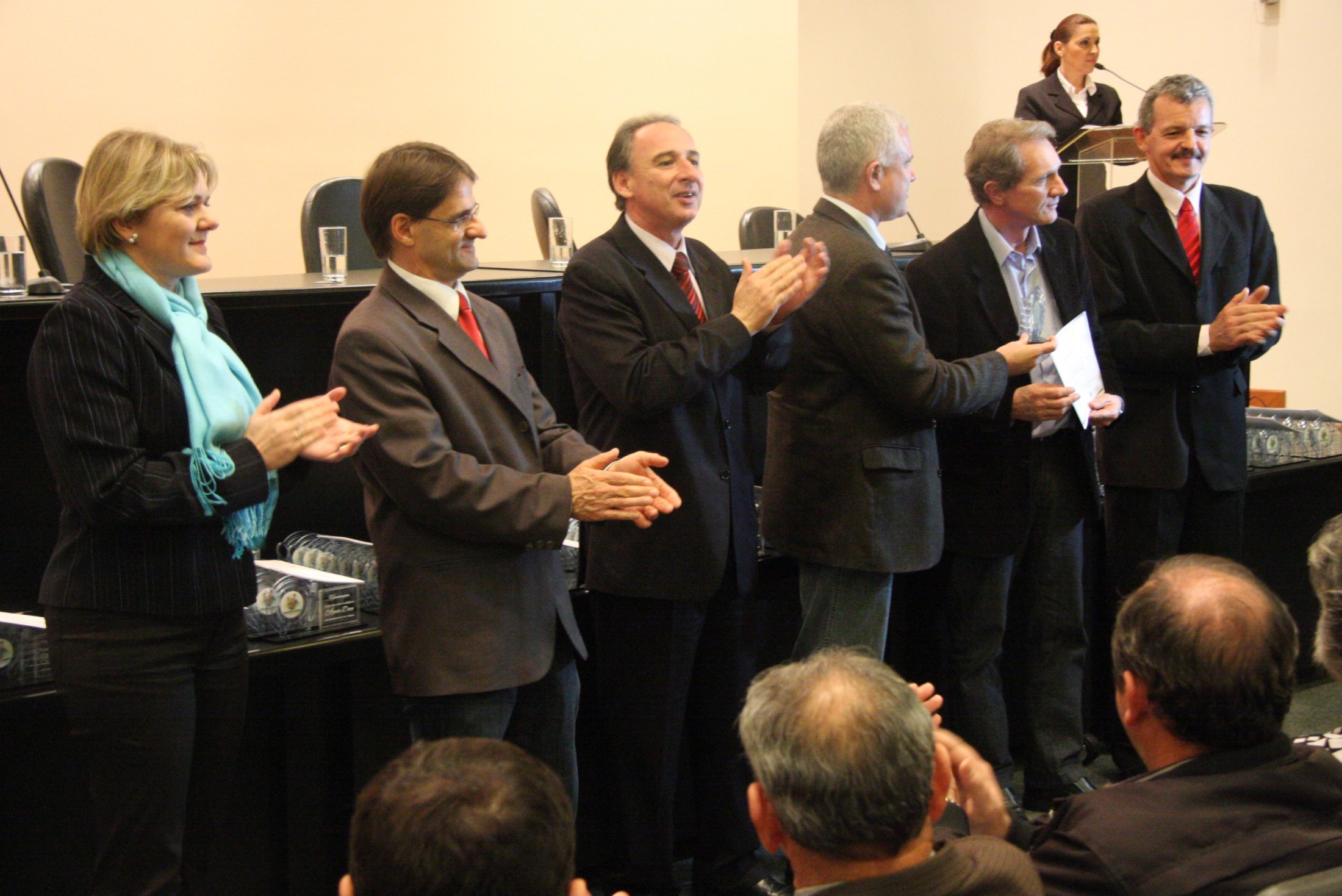 Ato Parlamentar Solene em homenagem aos Municípios que implementaram a aquisição da alimentação escolar proveniente da agricultura familiar