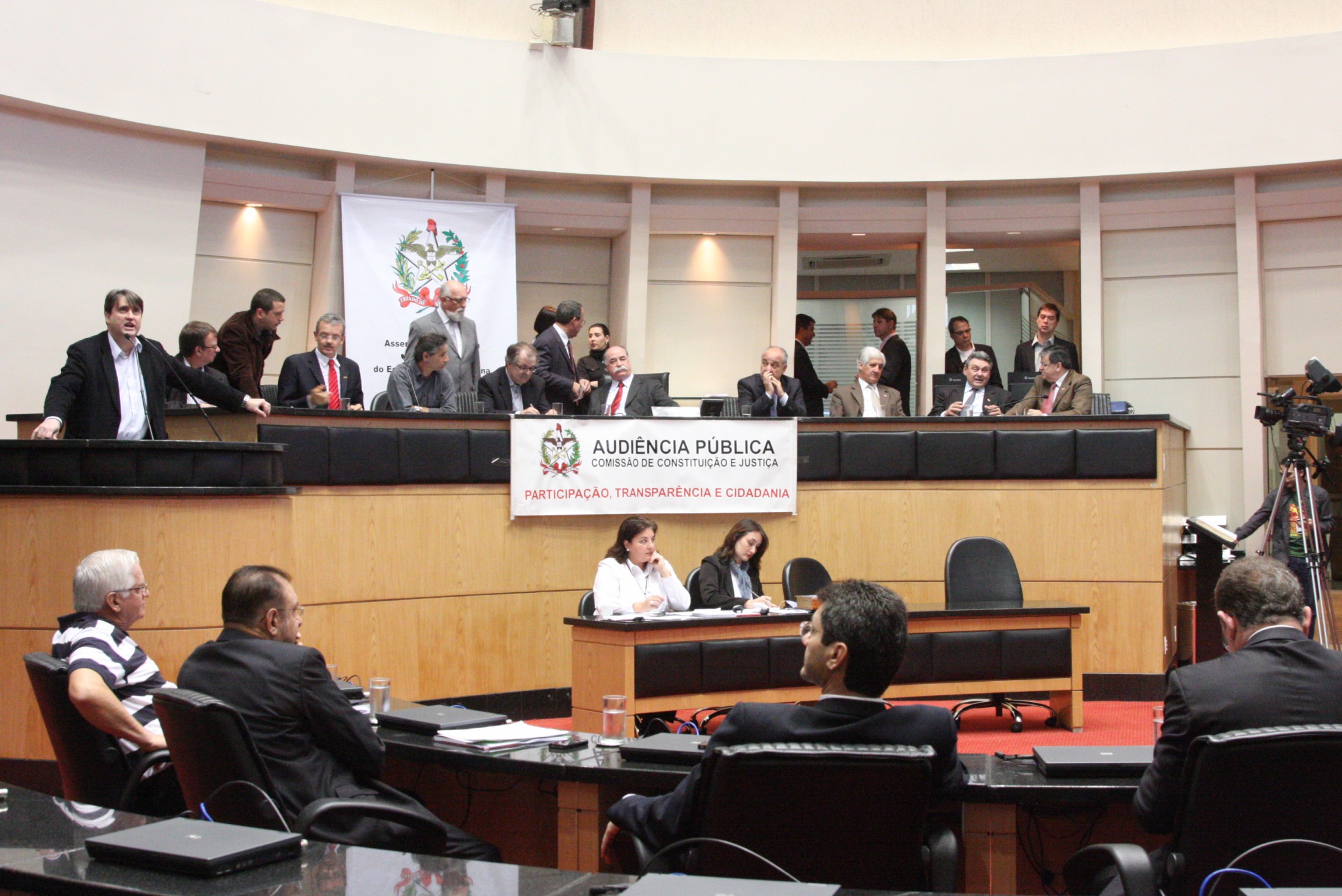 Audiência Pública da CCJ para debater a PEC 07/11 e o PL 236/11