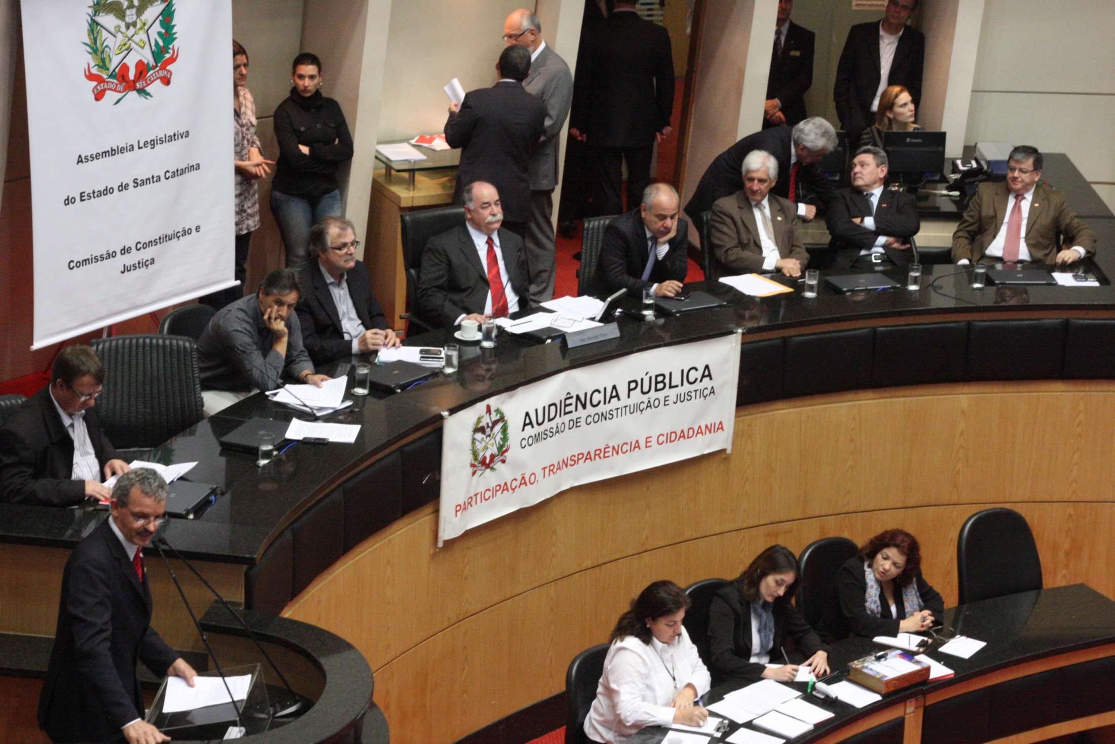 Audiência Pública da CCJ para debater a PEC 07/11 e o PL 236/11
