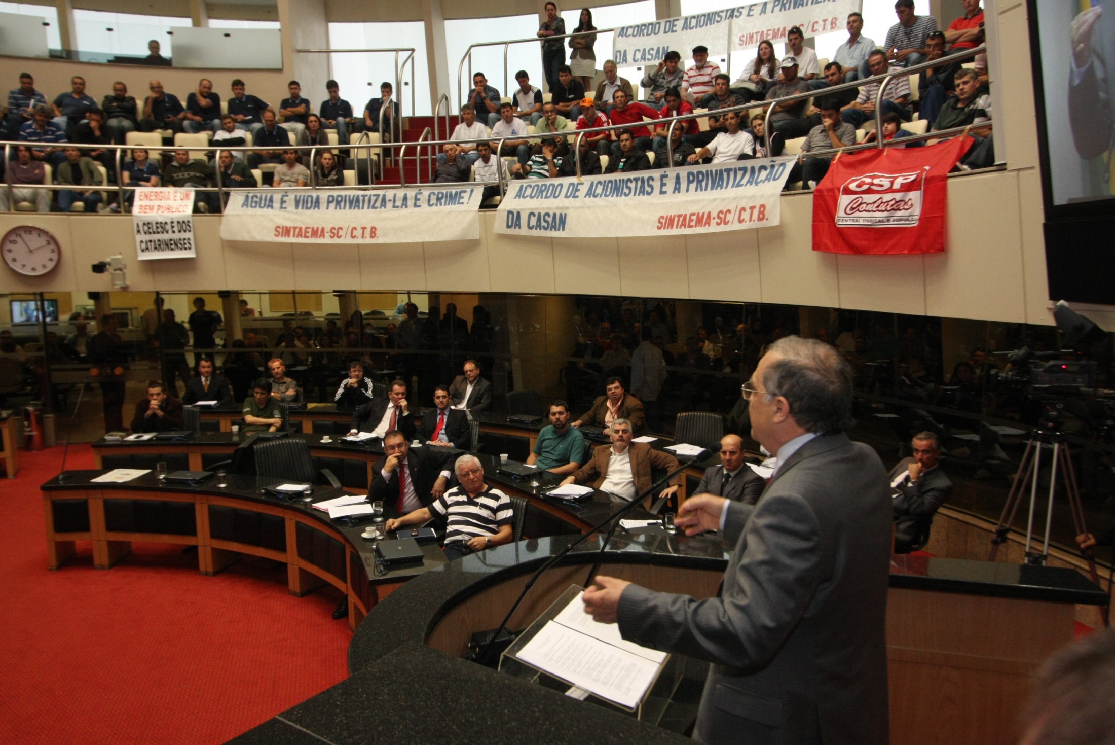 Audiência Pública da CCJ para debater a PEC 07/11 e o PL 236/11