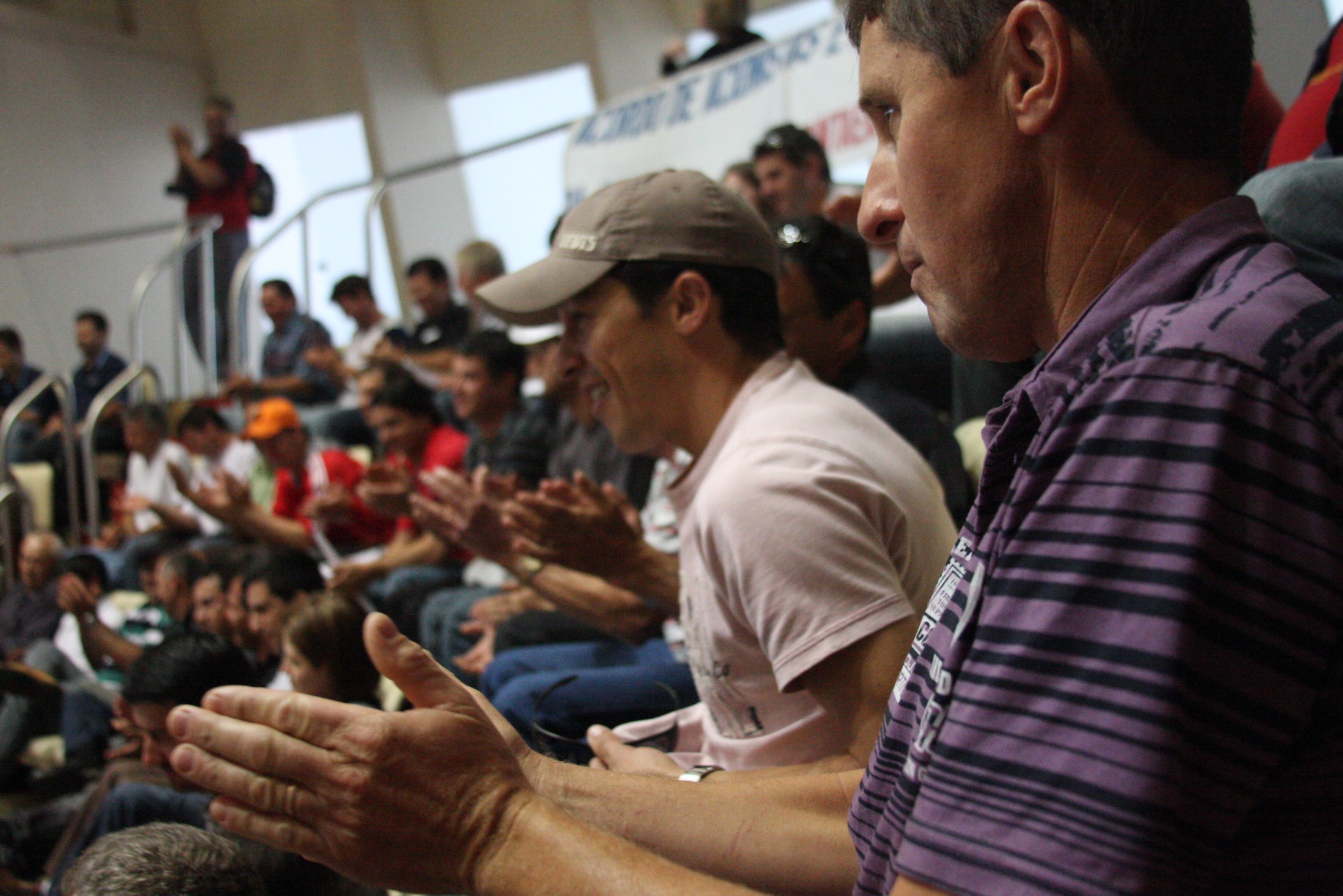 Audiência Pública da CCJ para debater a PEC 07/11 e o PL 236/11