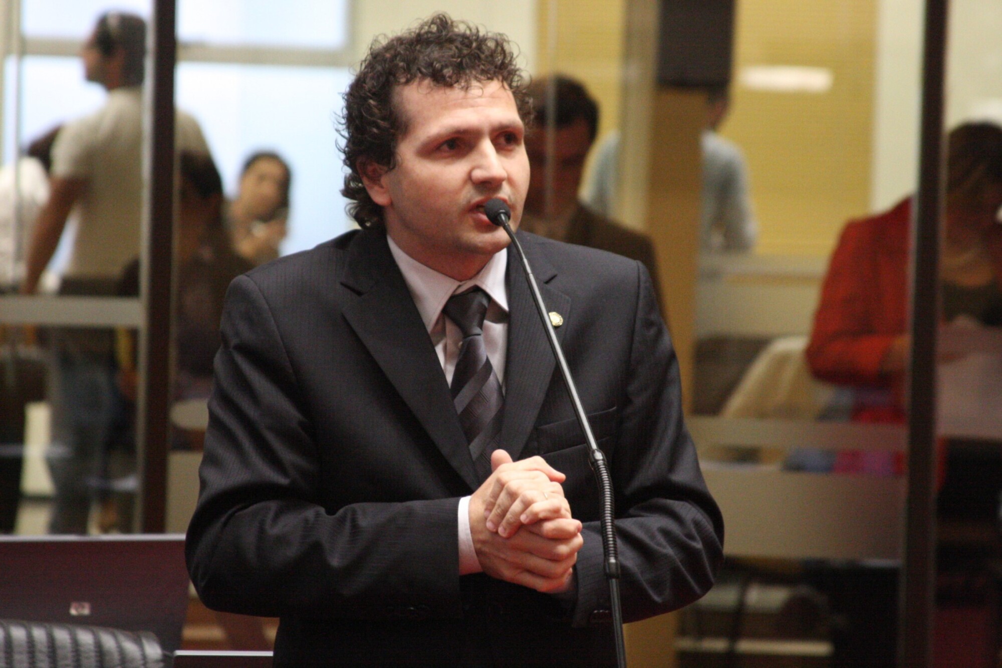 Dos Gabinetes – Deputadômetro é lançado na Assembléia Legislativa