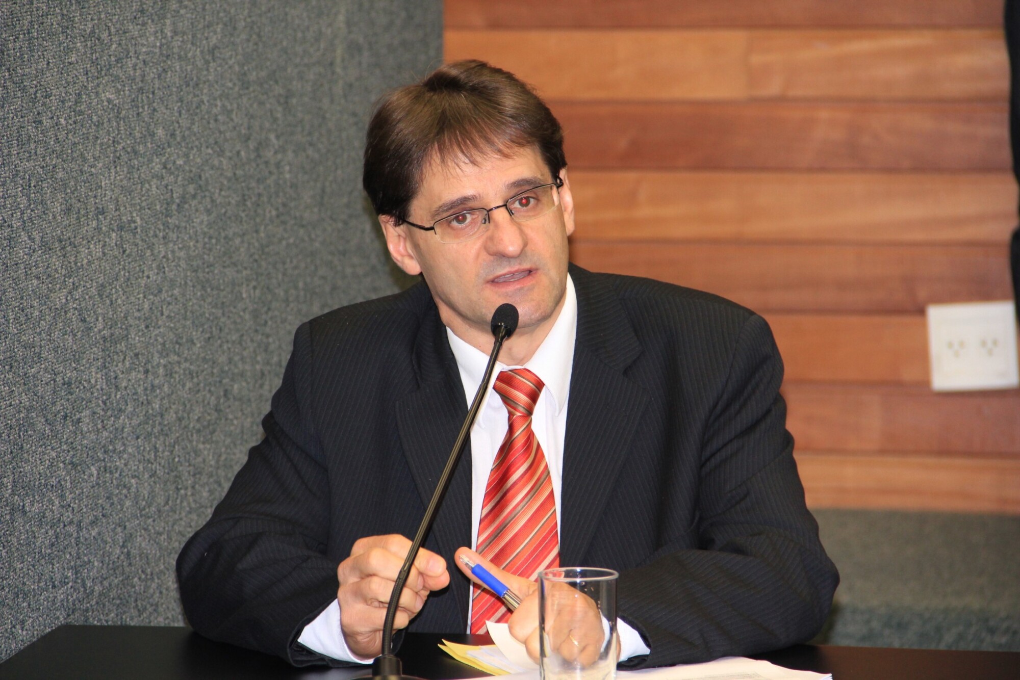Dos Gabinetes – Saretta defende UDESC no Meio Oeste