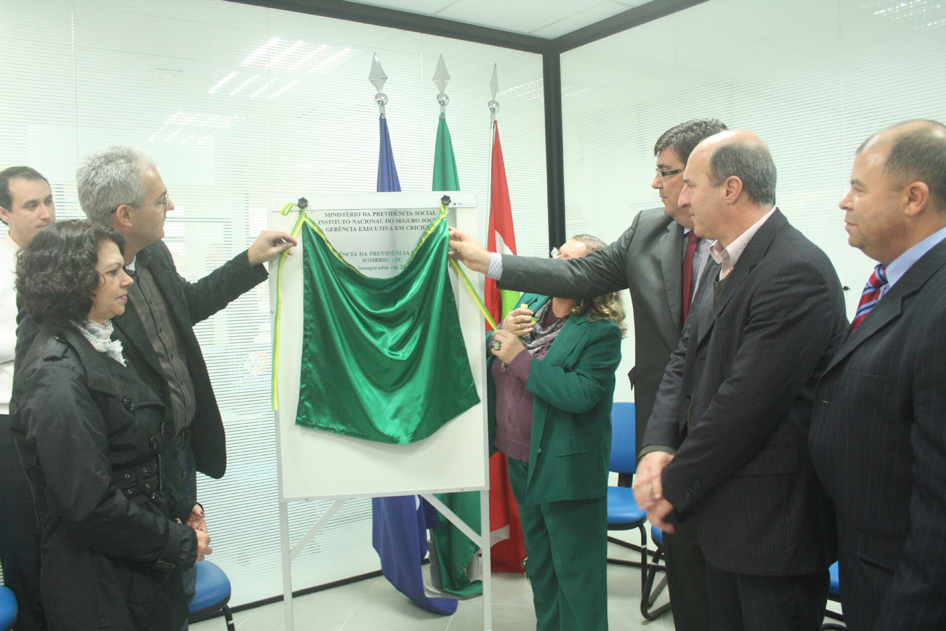 Dos Gabinetes – Deputado José Milton inaugura agência modelo da Previdência Social em Sombrio