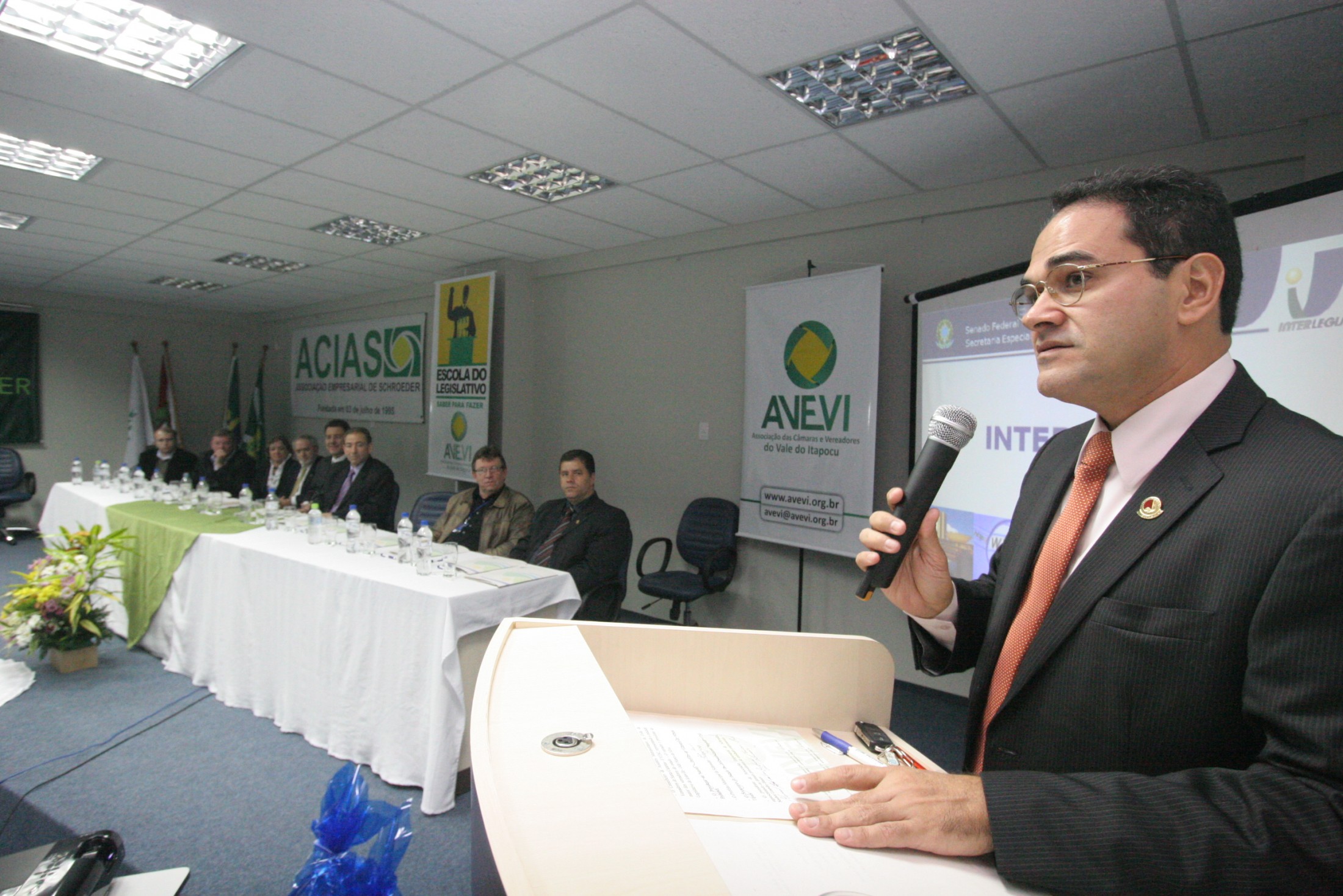 Implantação da Escola do Legislativo em Schoroeder - Haroldo Feitosa Tajra