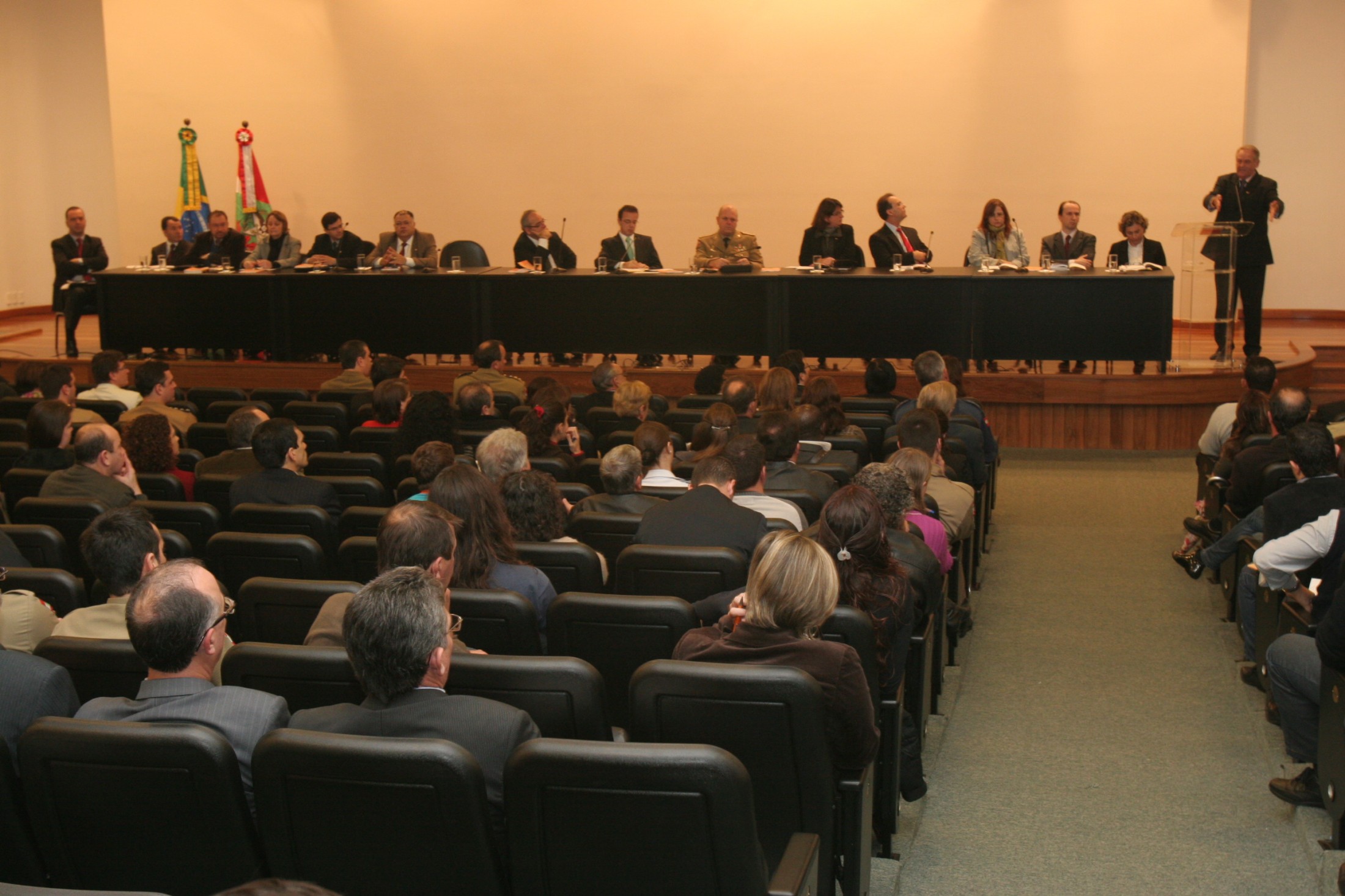 Audiência Pública a fim de discutir sobre o tema: 
