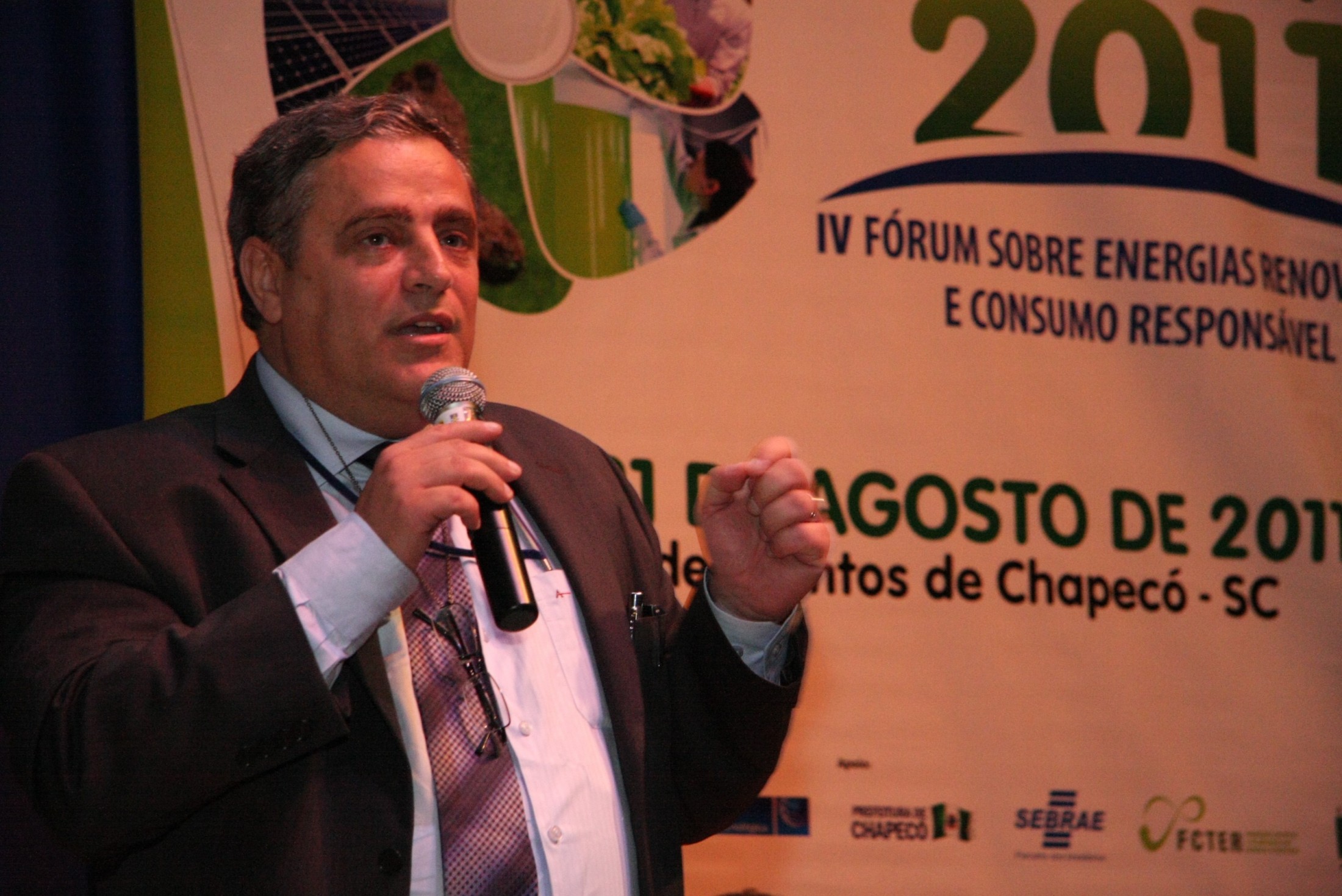 Sustentar 2011 começa com conferência sobre energias renováveis