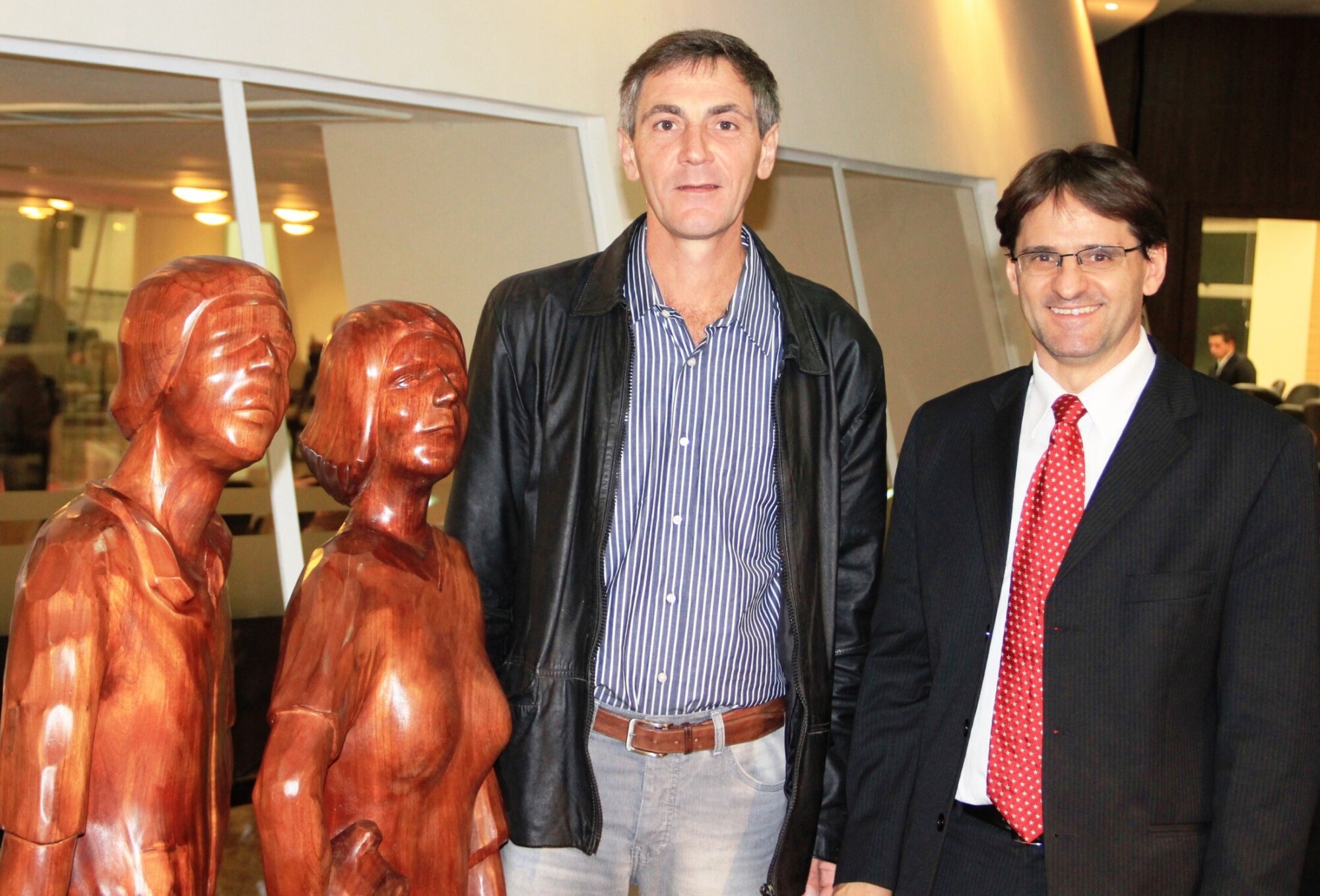 Dos Gabinetes – Exposição de arte na Capital tem apoio de Saretta