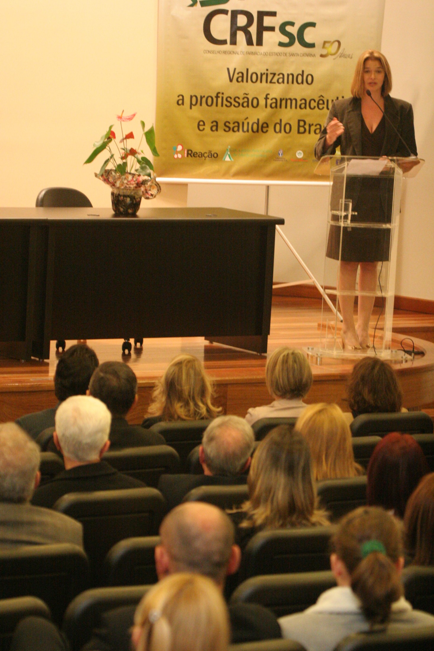 Ato Parlamentar Solene em homenagem aos 50 anos do Conselho Regional de Farmácia de Santa Catarina