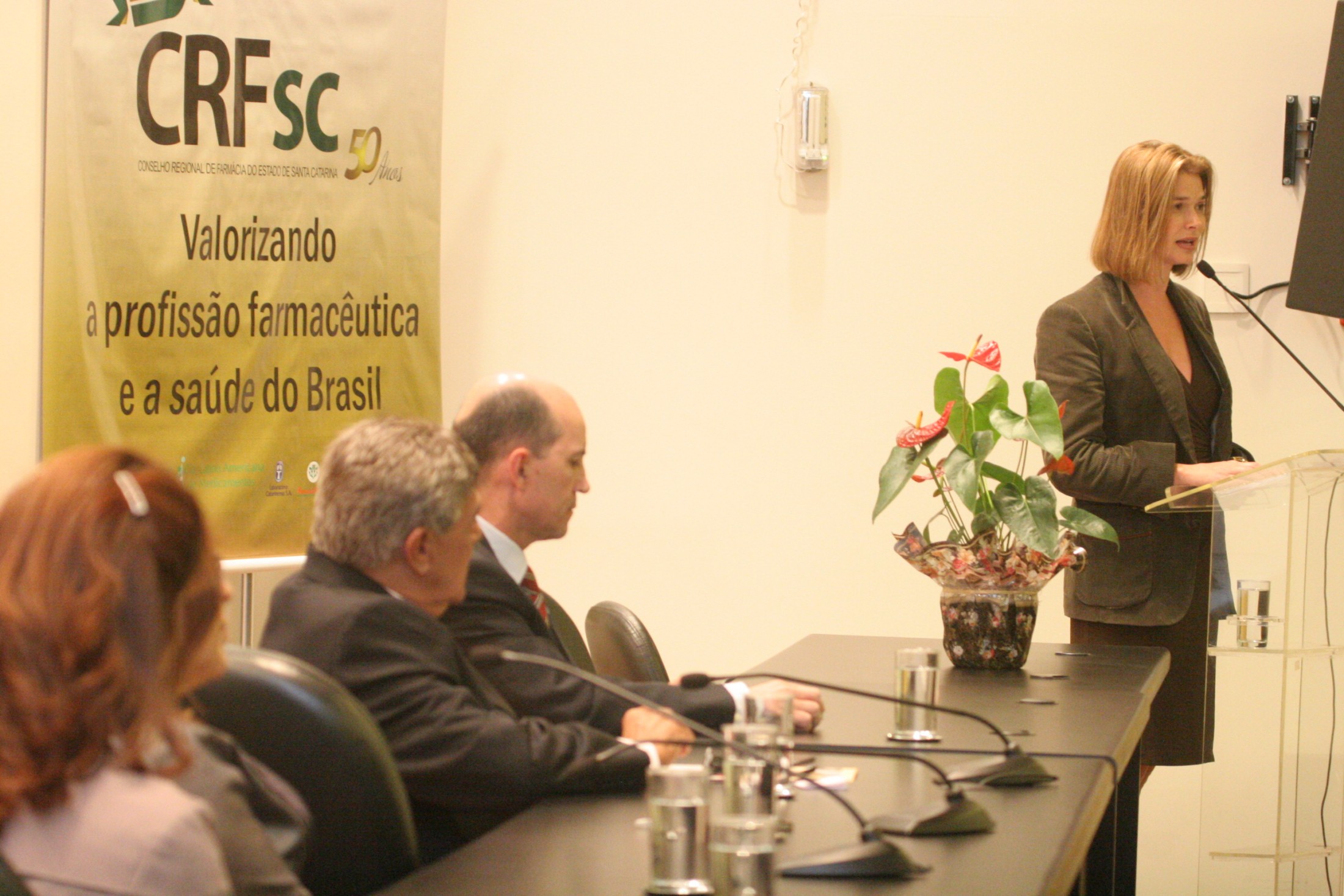 Ato Parlamentar Solene em homenagem aos 50 anos do Conselho Regional de Farmácia de Santa Catarina