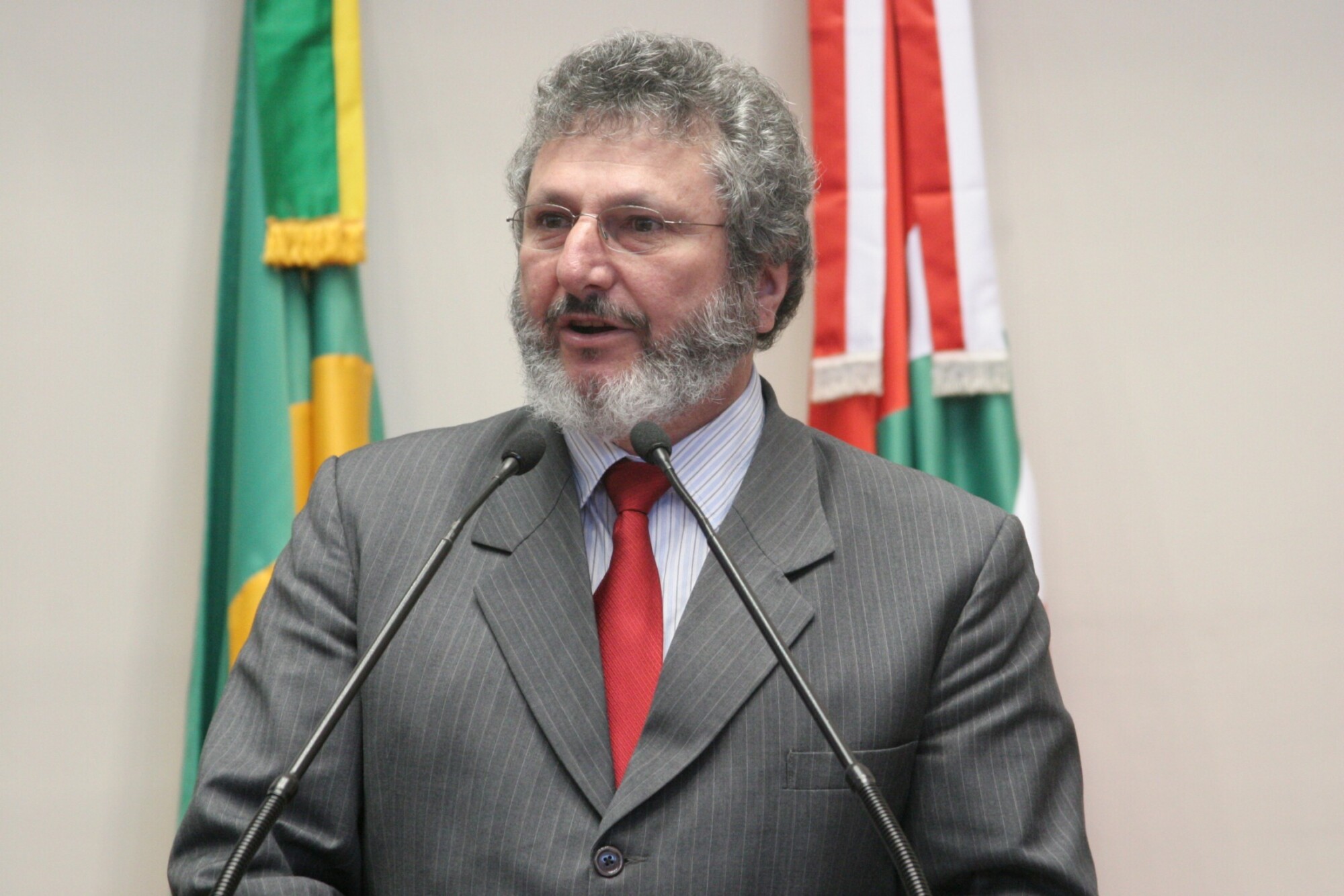 Dos Gabinetes – Padre Pedro elogia Frontur, programa que vai fortalecer turismo de fronteiras
