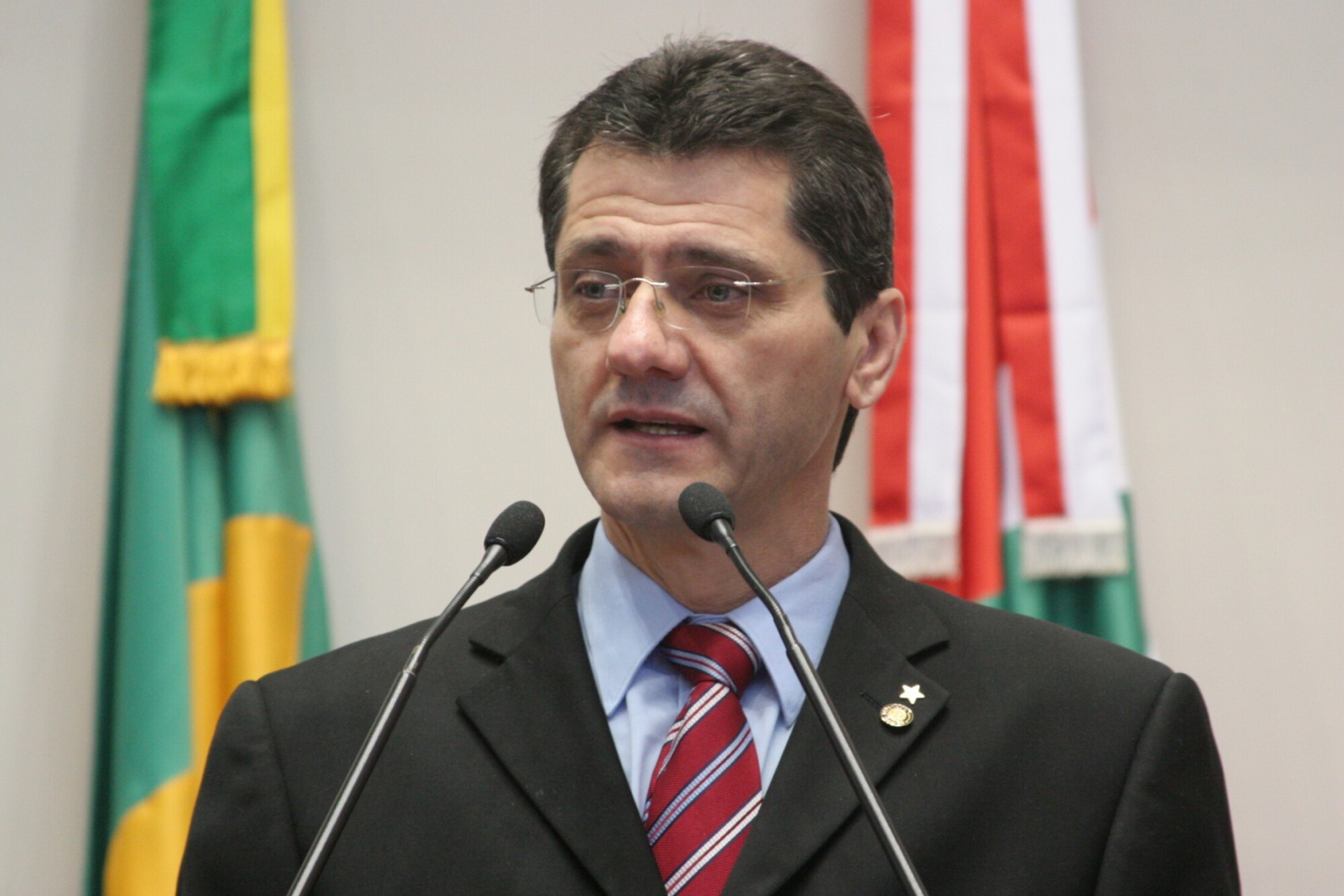 Dos Gabinetes – Jailson Lima parabeniza a presidenta Dilma por defender a redução de juros