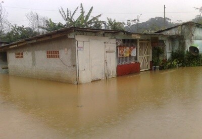 Em Blumenau o nível do rio Itajaí-Açu ultrapassa 8,54 m e causa alagamentos