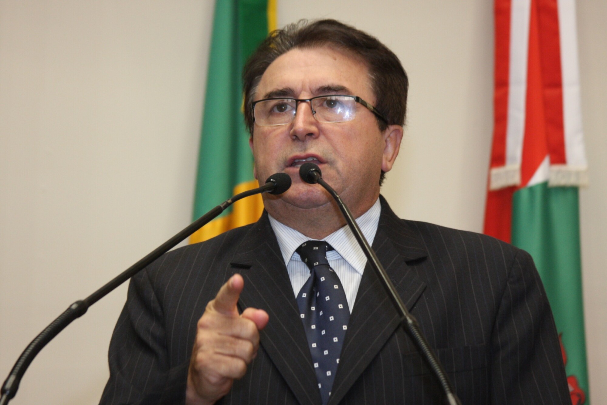 Dos Gabinetes – Aguiar quer apoio à recuperação de dependentes químicos