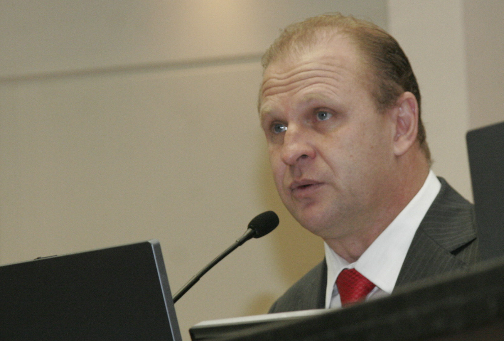 Assembleia Legislativa extingue junta médica
