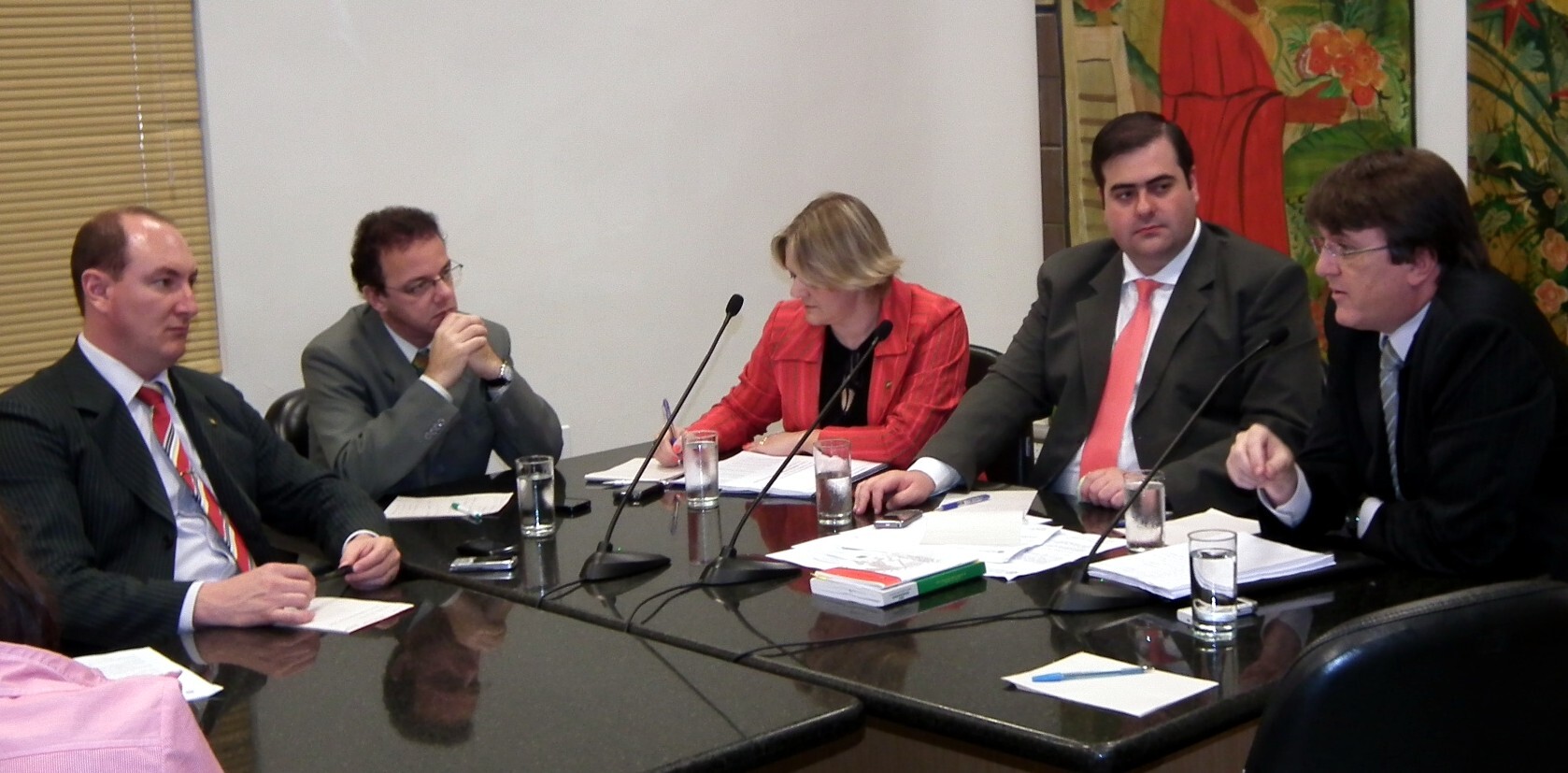 Dos Gabinetes – Comissão de Educação discute municipalização do ensino
