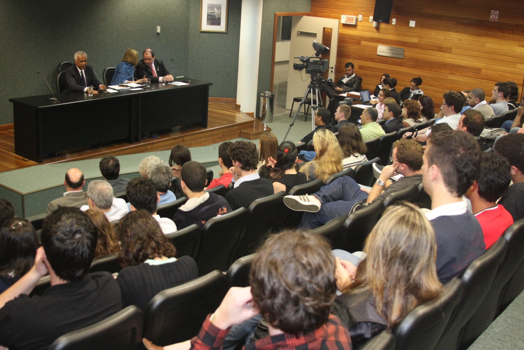 Legislativo debate reconhecimento profissional dos tecnólogos