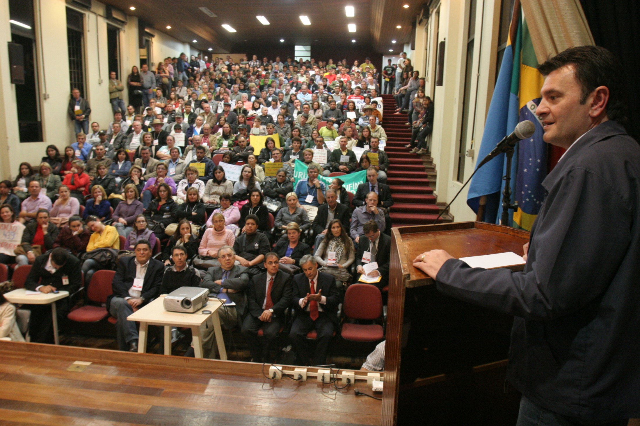 Audiência Pública Regional sobre o Plano Plurianual 2012-2015 e a Lei Orçamentária Anual (LOA) 2012 - Lages / SC