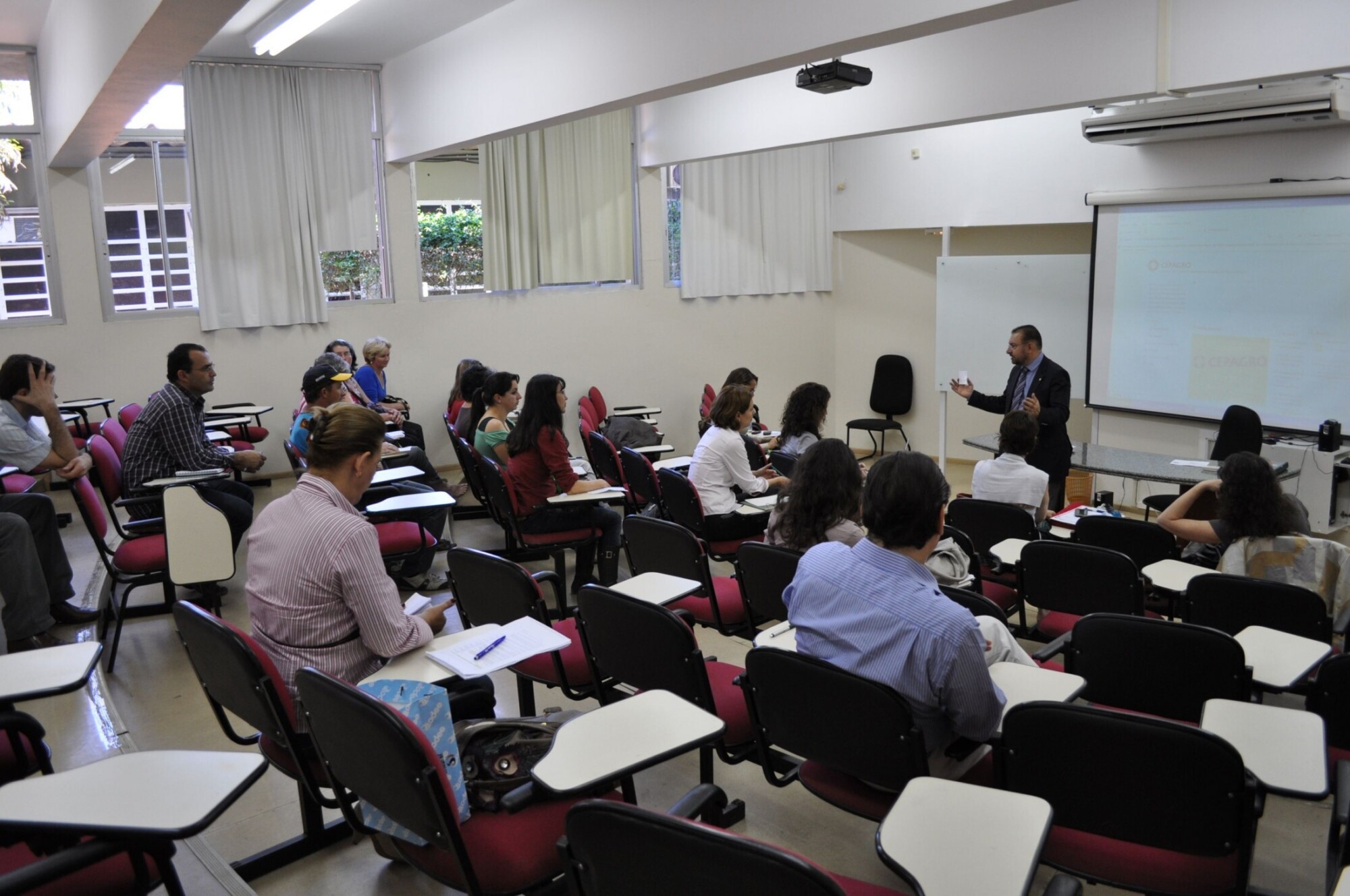 Volnei Morastoni participa de Workshop sobre Mitos e Verdades a respeito do Tabaco