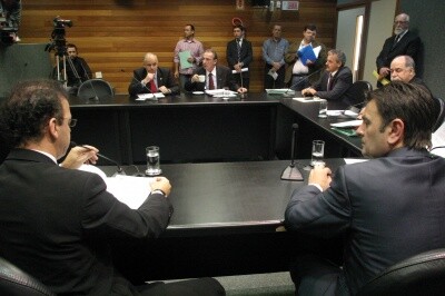 CCJ aprova PL que regula emissão de ruídos