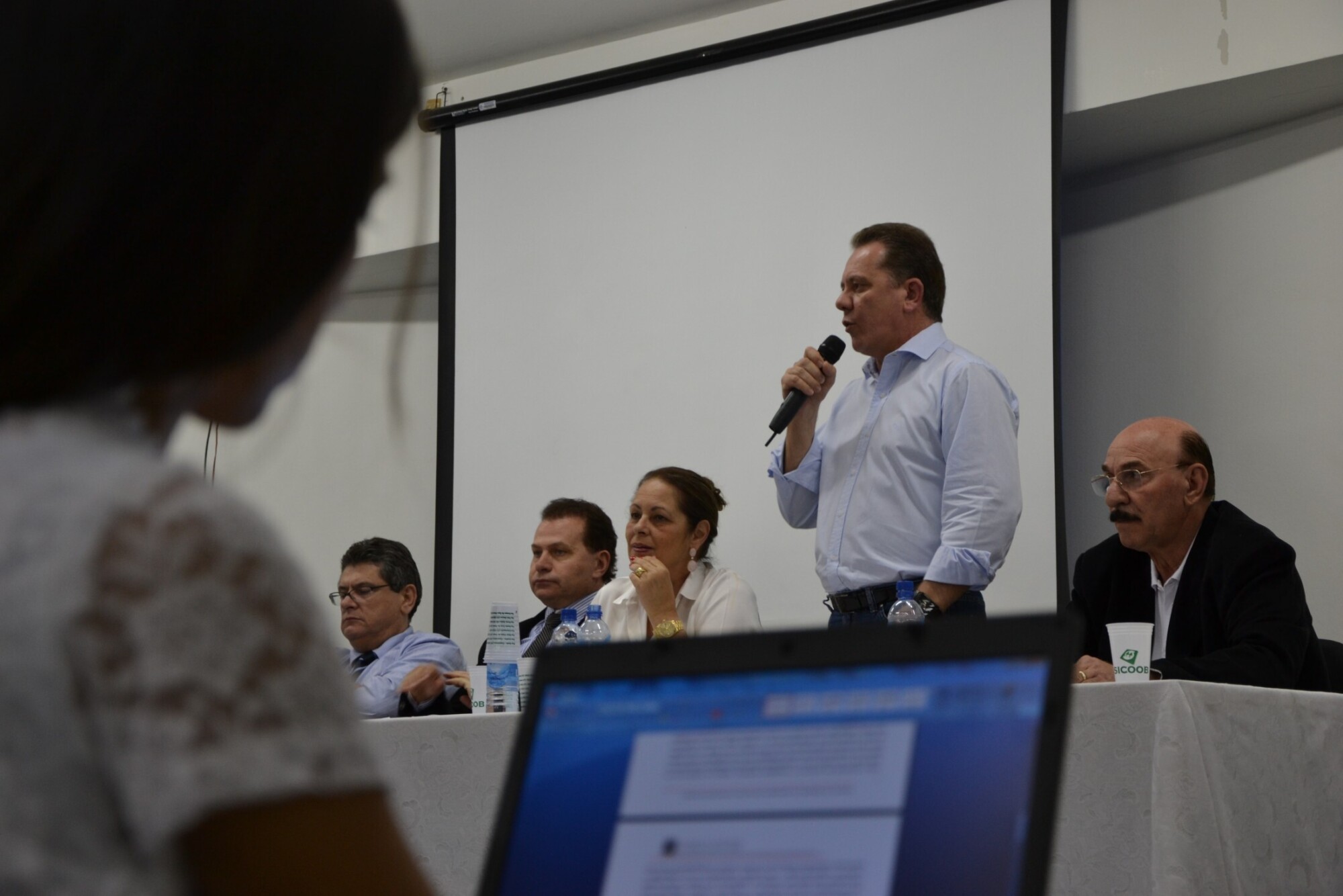 Dos Gabinetes- Ponticelli compromete-se com prioridades da Amurel mas faz um alerta