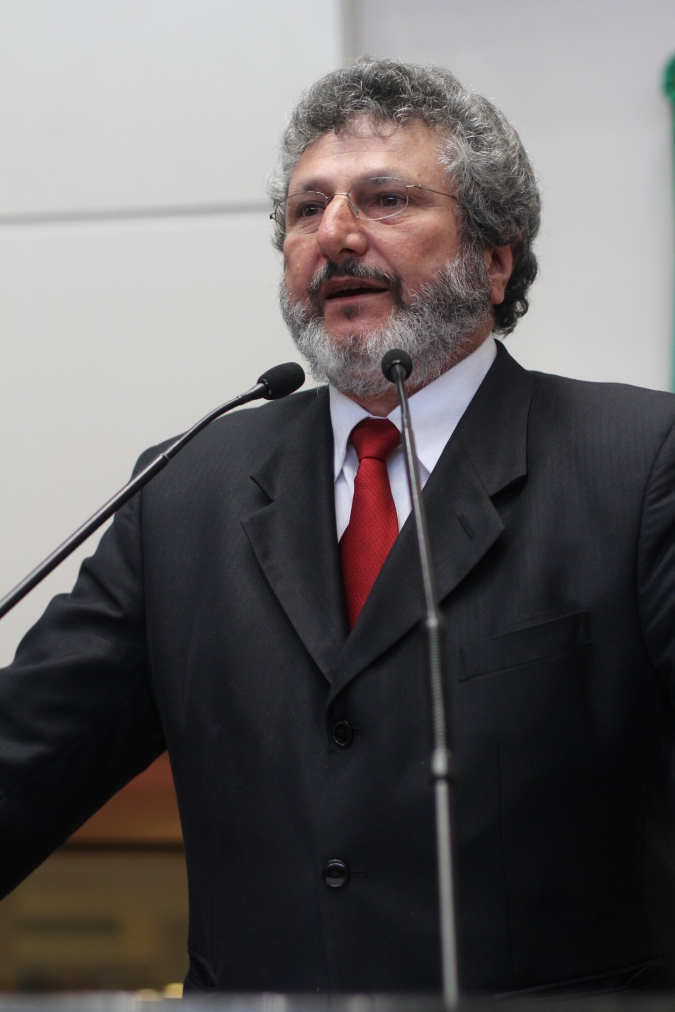 Dos Gabinetes – PL que regra piscicultura tem como base proposta de Padre Pedro