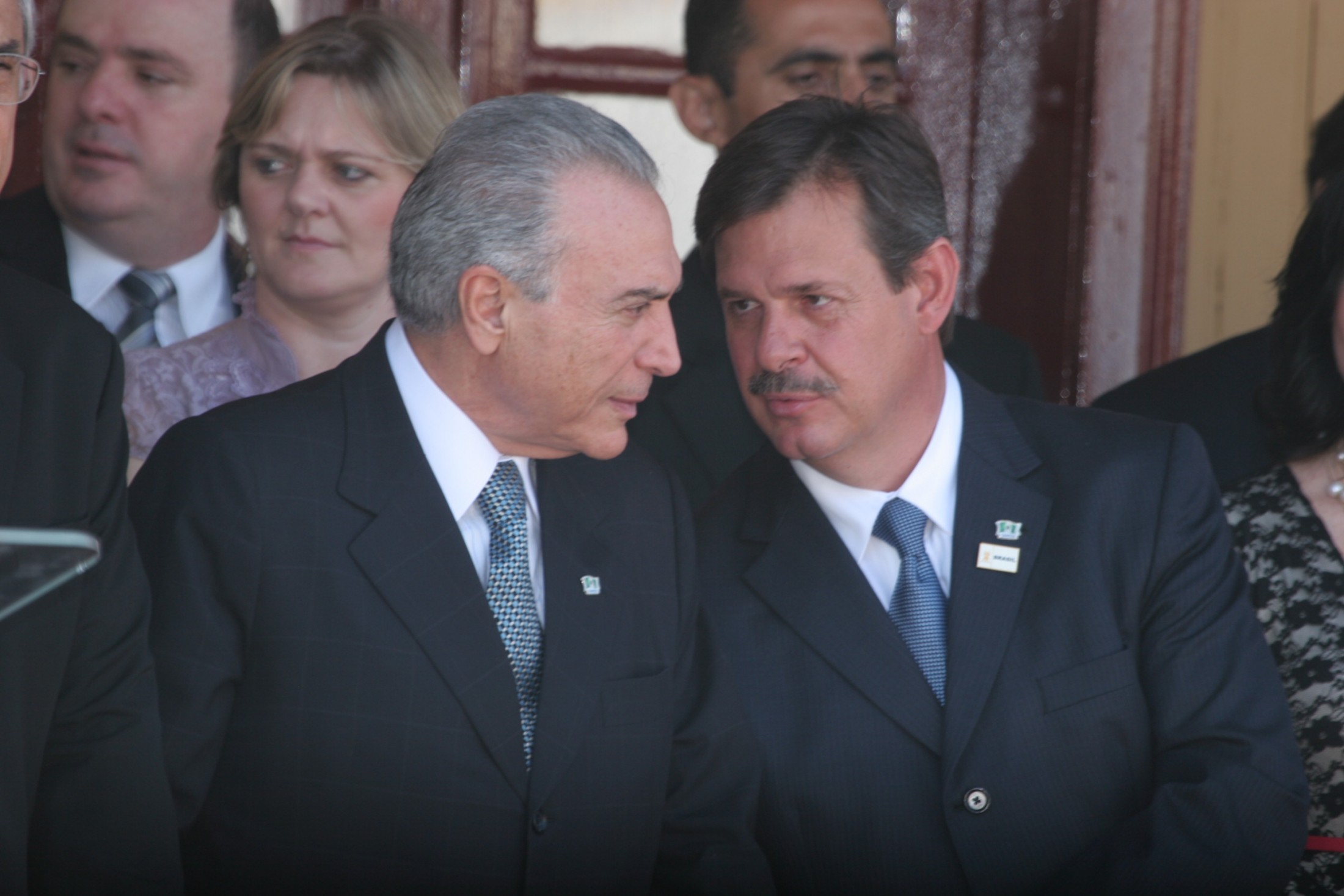 Presidente em exercício Michel Temer e Prefeito de Chapecó José Cláudio Caramori