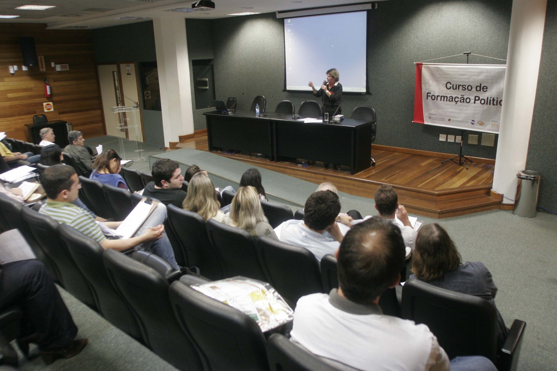 Curso de Formação Política - Escola do Legislativo