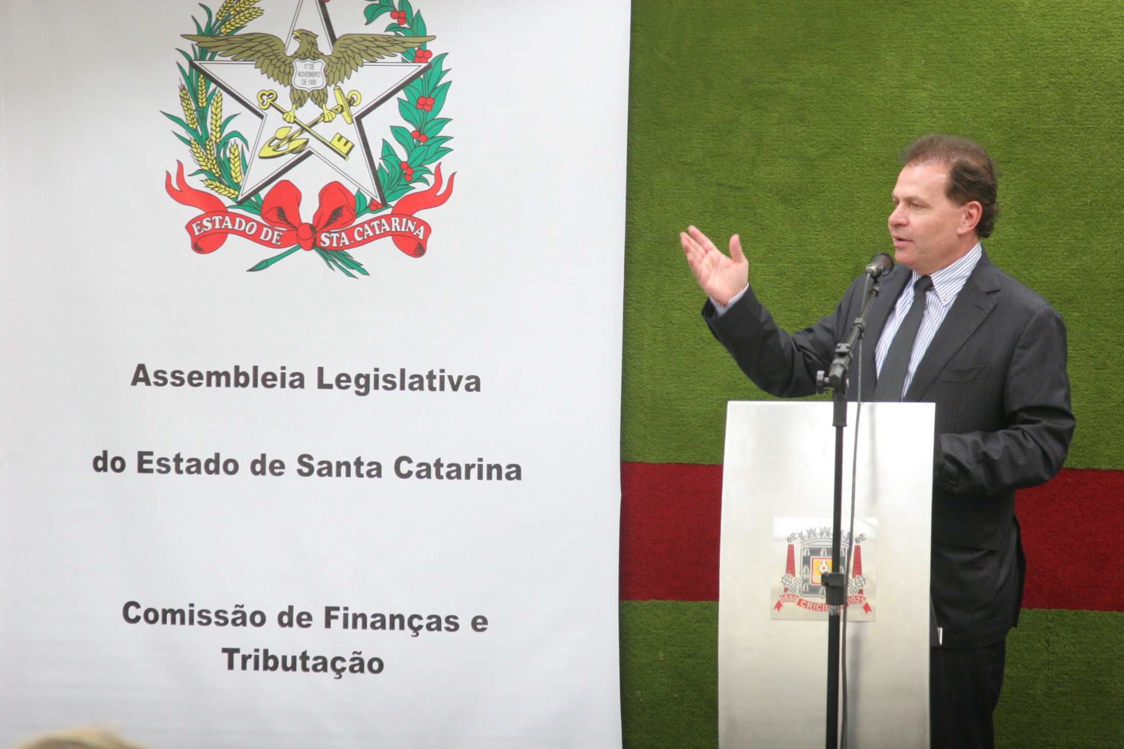 Câmara de Vereadores de Caçador recebe audiência do Orçamento Regionalizado às 14 horas desta sexta-